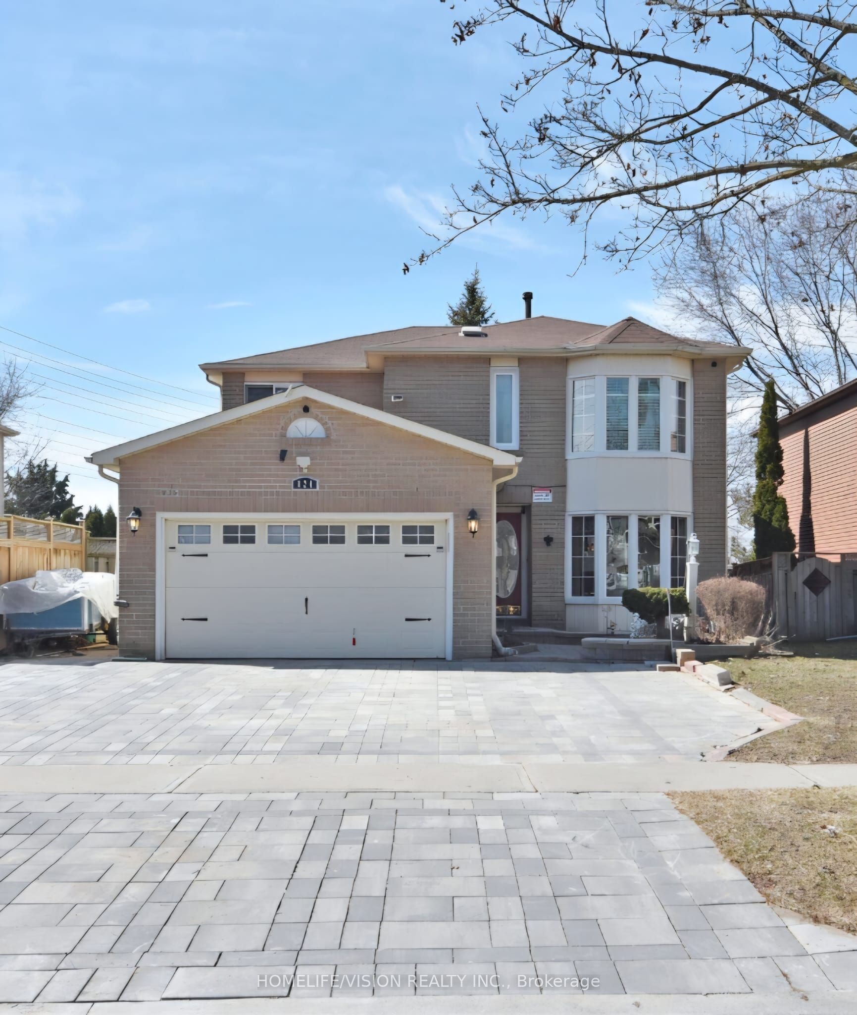 824 Crowells Street Lower, Oshawa, ON L1K 1X3