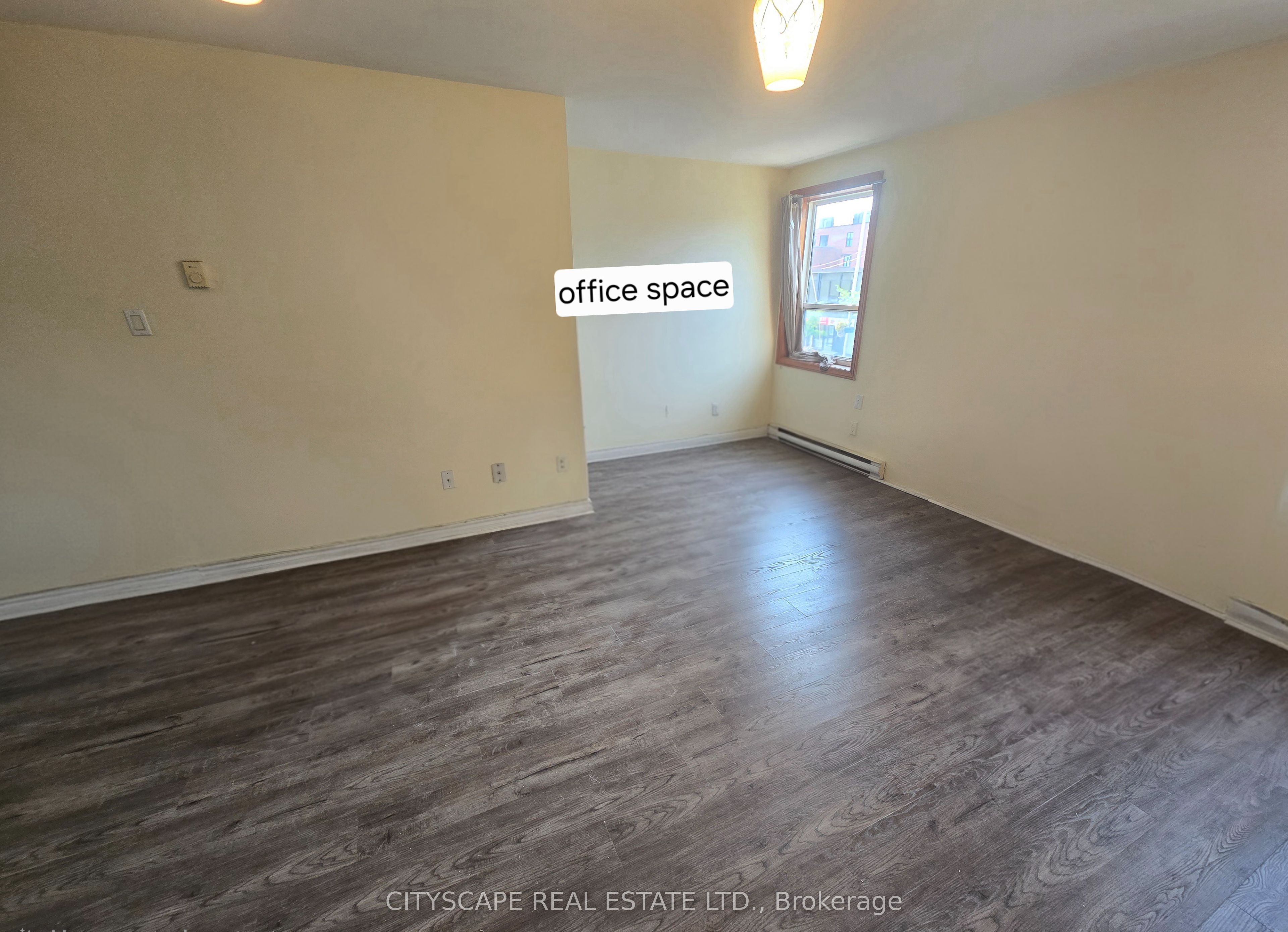 911A Danforth Avenue 2A-FR, Toronto, ON M4J 1L8 photo 4