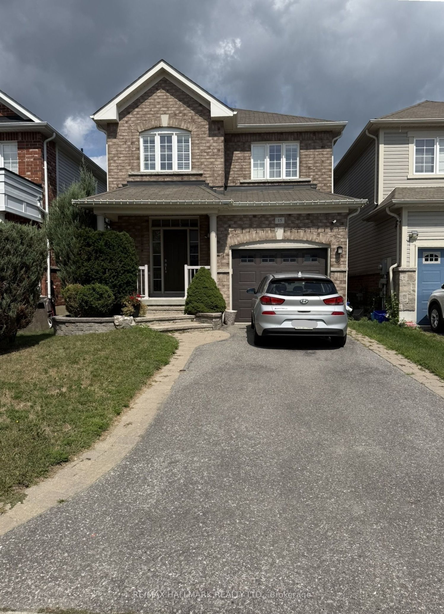 15 Arnold Johnston Street, Clarington, ON L1E 2V3 photo 2