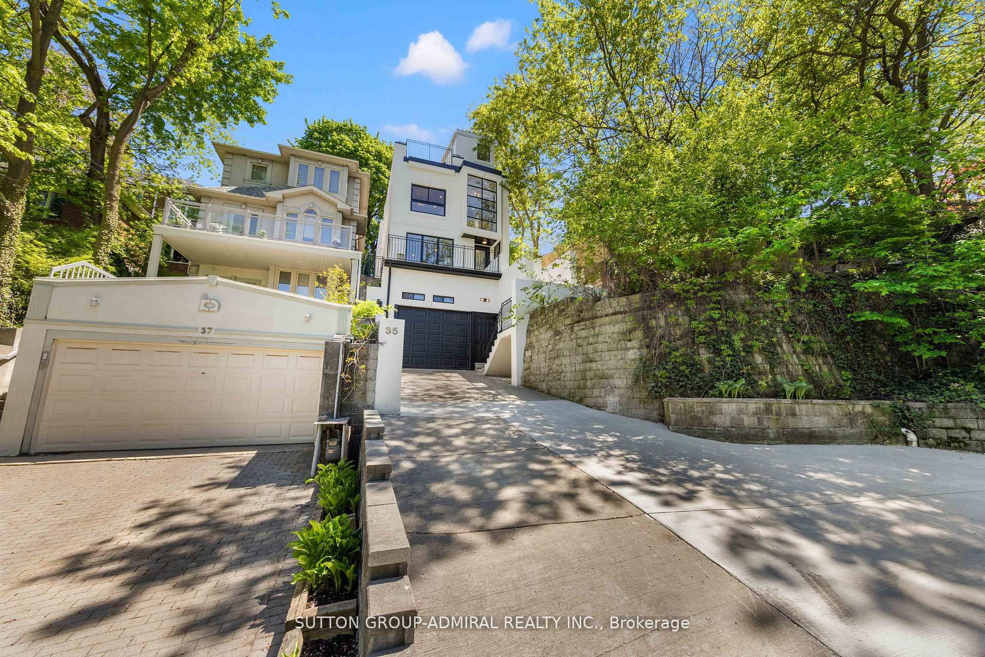 35 Beechwood Drive, Toronto, ON M4K 3H7 photo 3