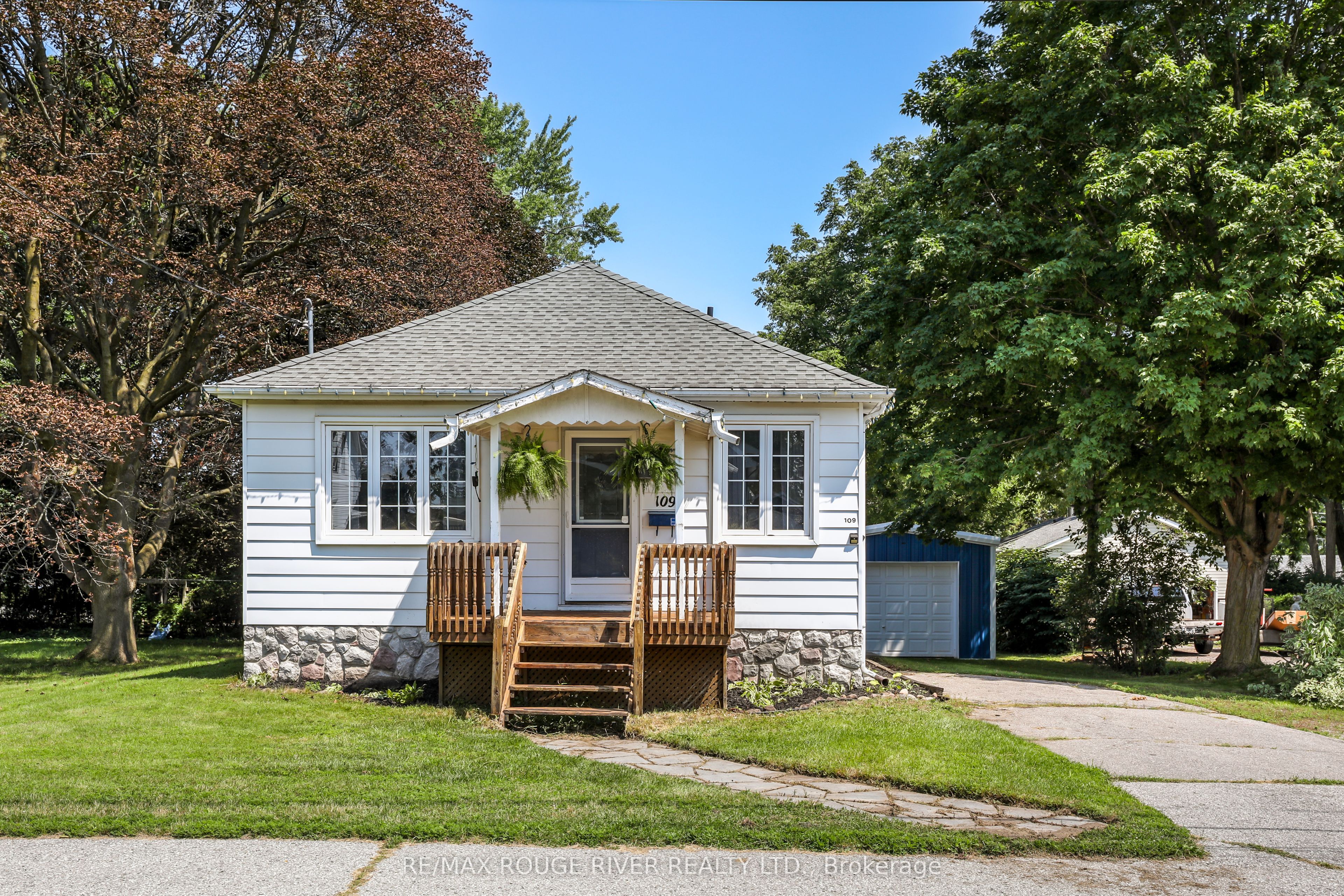 109 Elgin Street, Clarington, ON L1C 3E6