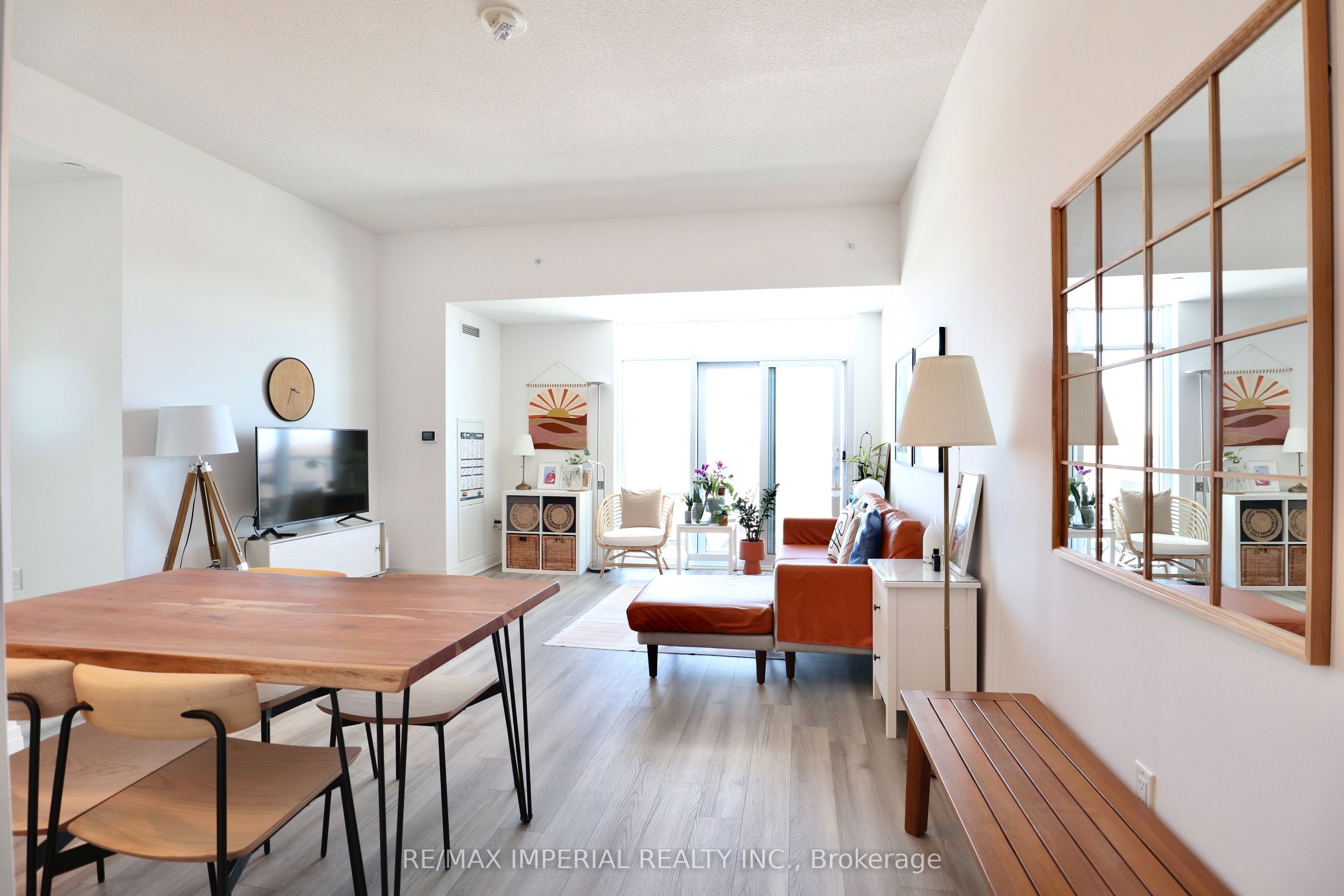 3220 Sheppard Avenue E 402, Toronto, ON M1T 0B7