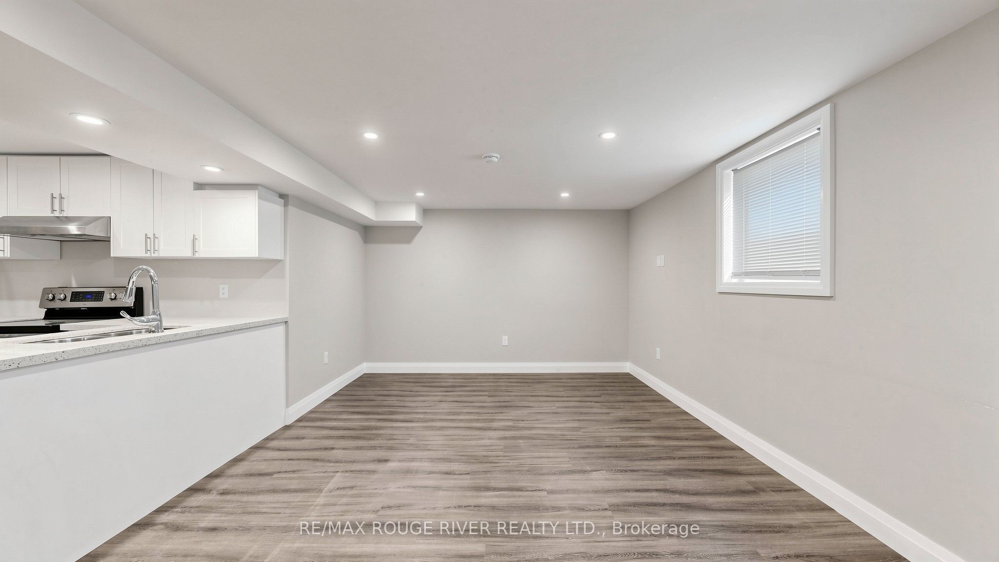 46 Sunset Drive Lower, Oshawa, ON L1G 3L1 photo 4