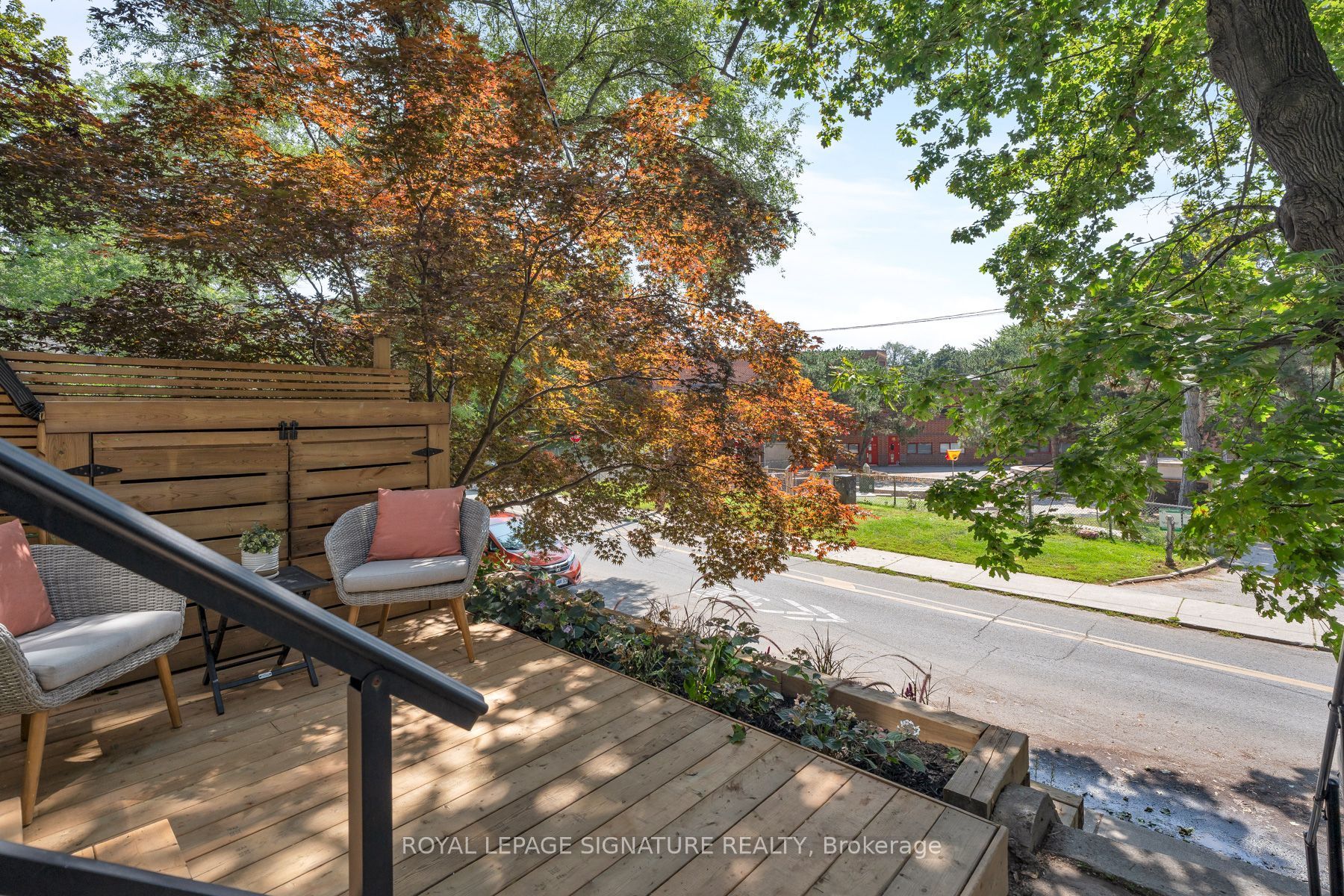 46 Corley Avenue, Toronto, ON M4E 1T9 photo 3