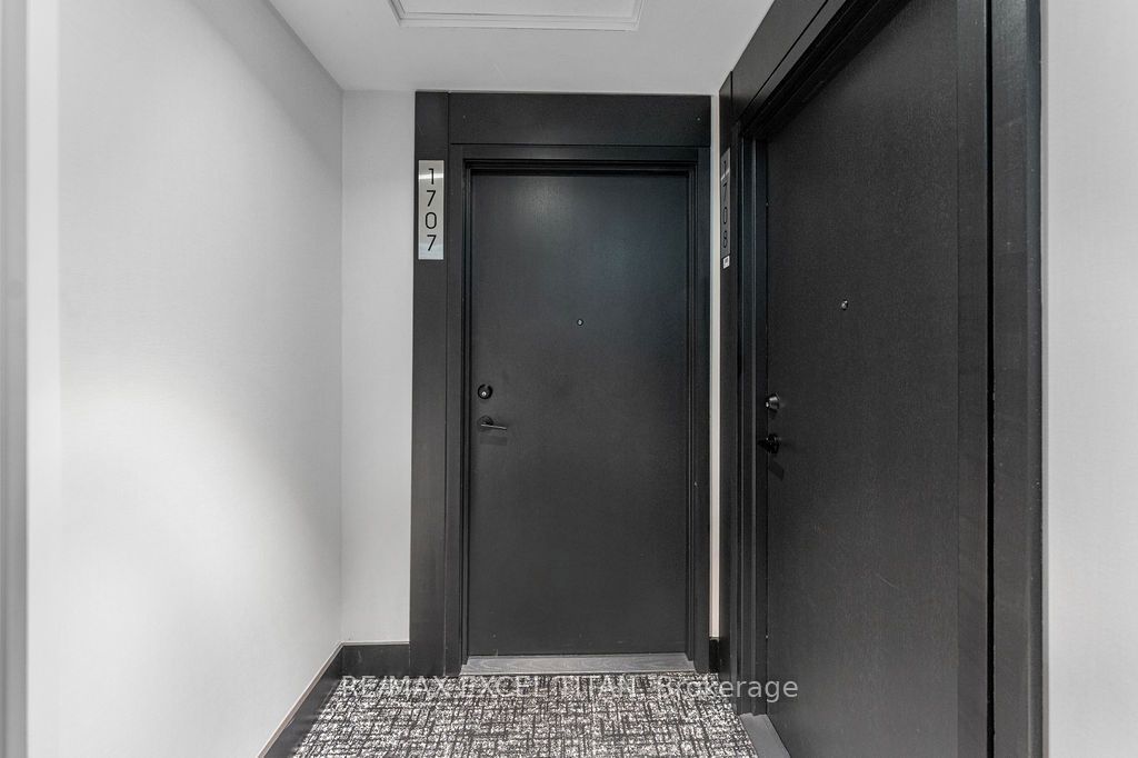 1480 Bayly Street 1707, Pickering, ON L1W 0C2 photo 2