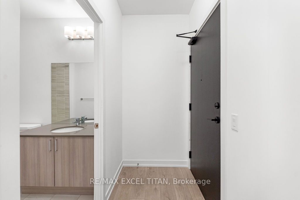 1480 Bayly Street 1707, Pickering, ON L1W 0C2 photo 4