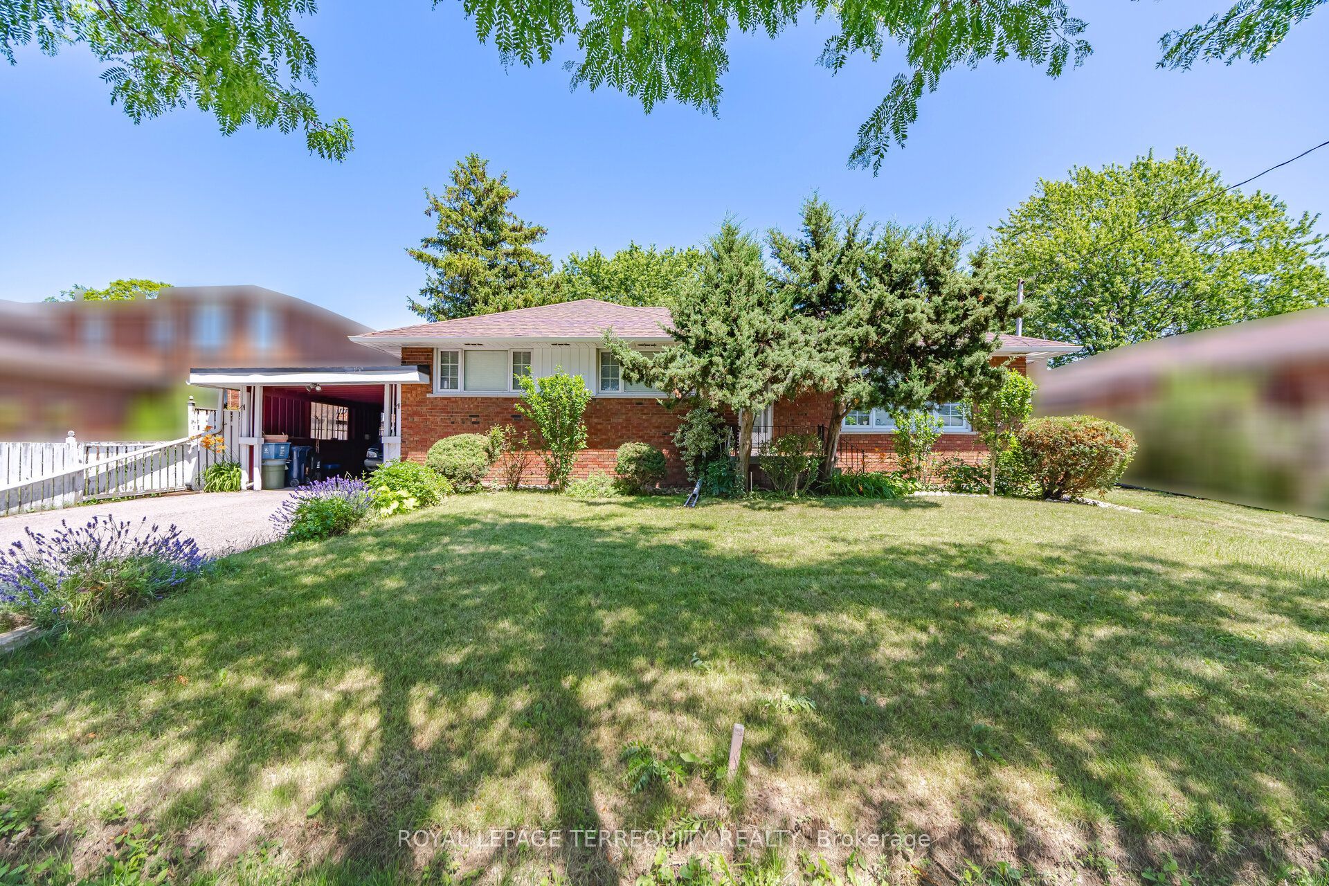 879 Scarborough Golf Club Road, Toronto, ON M1G 1J6 photo 2