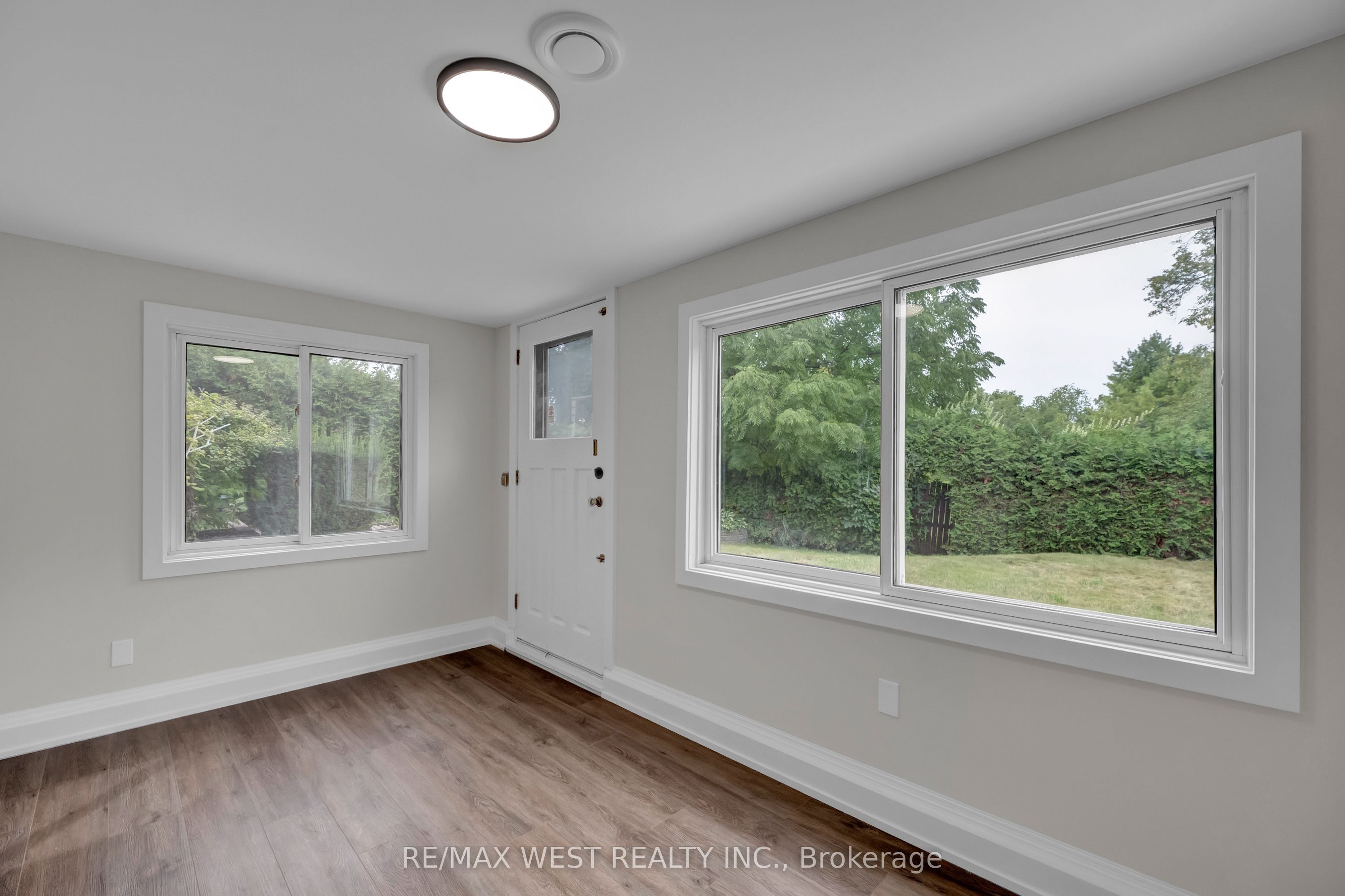 397 Brentwood Avenue Basement, Oshawa, ON L1G 2S7 photo 4