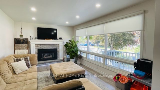 251 Mill Street N, Clarington, ON L1B 1J3 photo 3