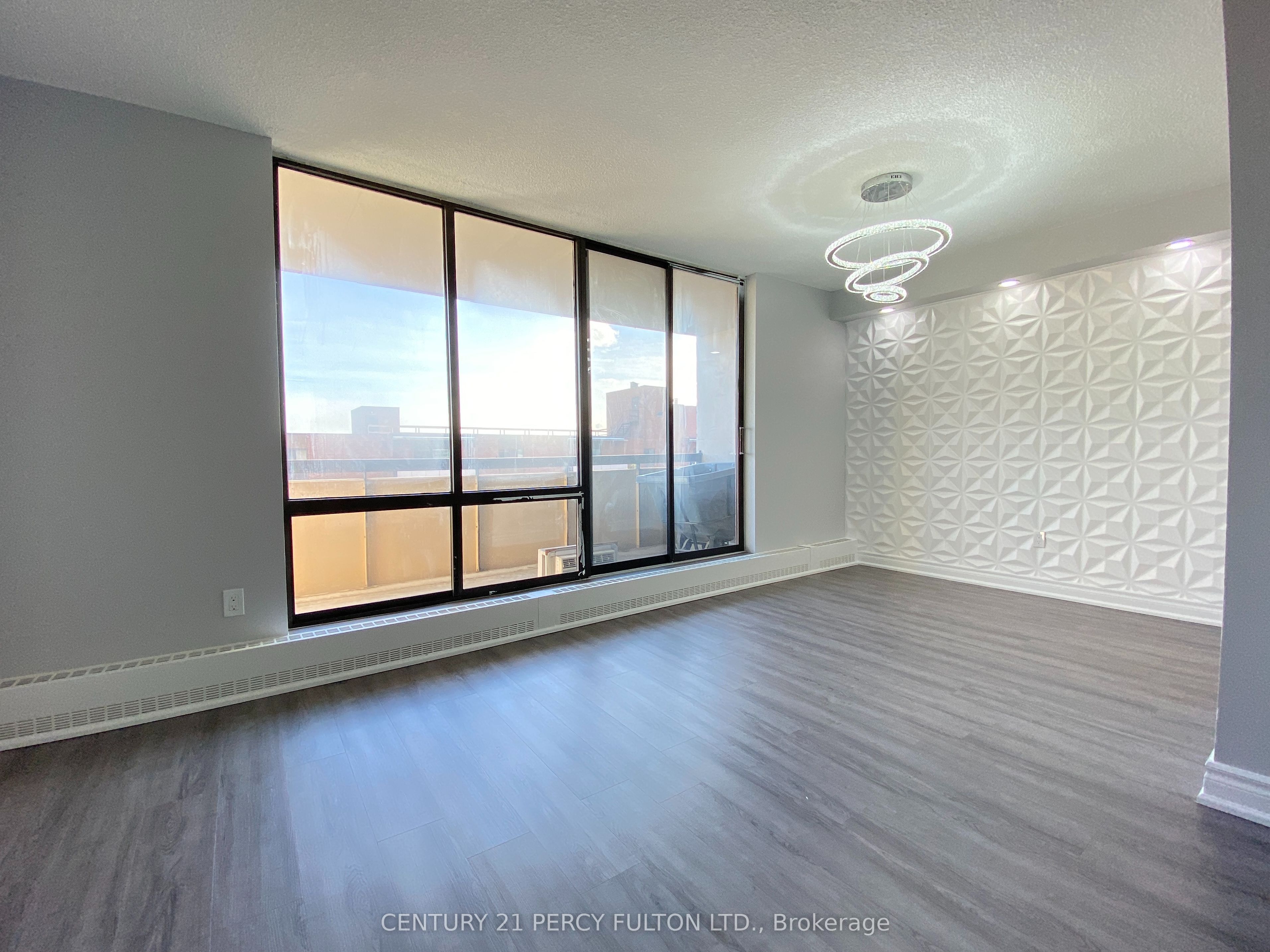 1250 Bridletowne Circle 602, Toronto, ON M1W 2V1