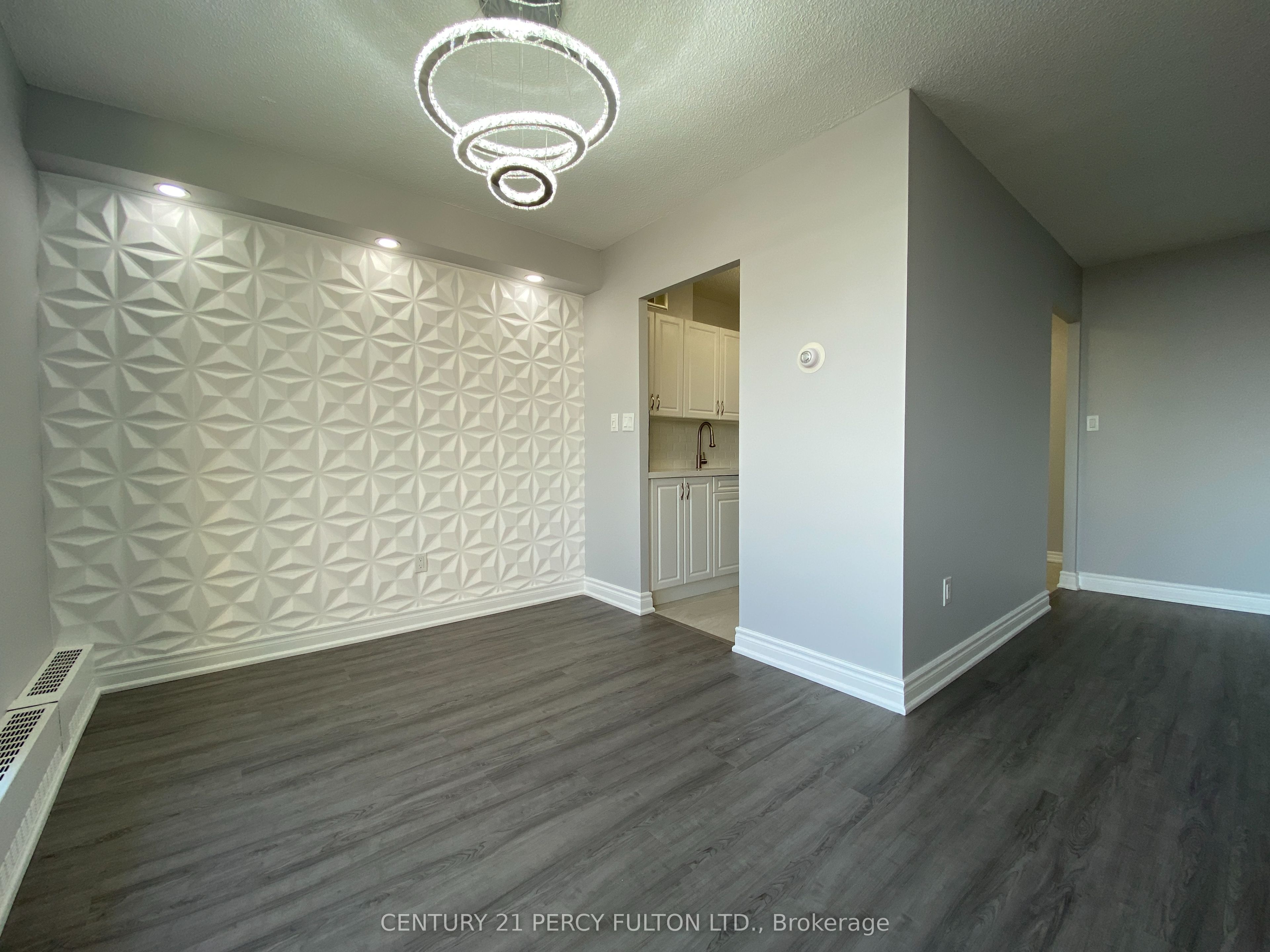 1250 Bridletowne Circle 602, Toronto, ON M1W 2V1 photo 2