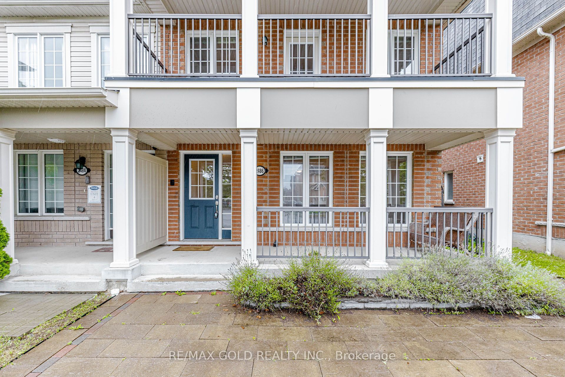 2486 William Jackson Drive, Pickering, ON L1V 2P9 photo 2