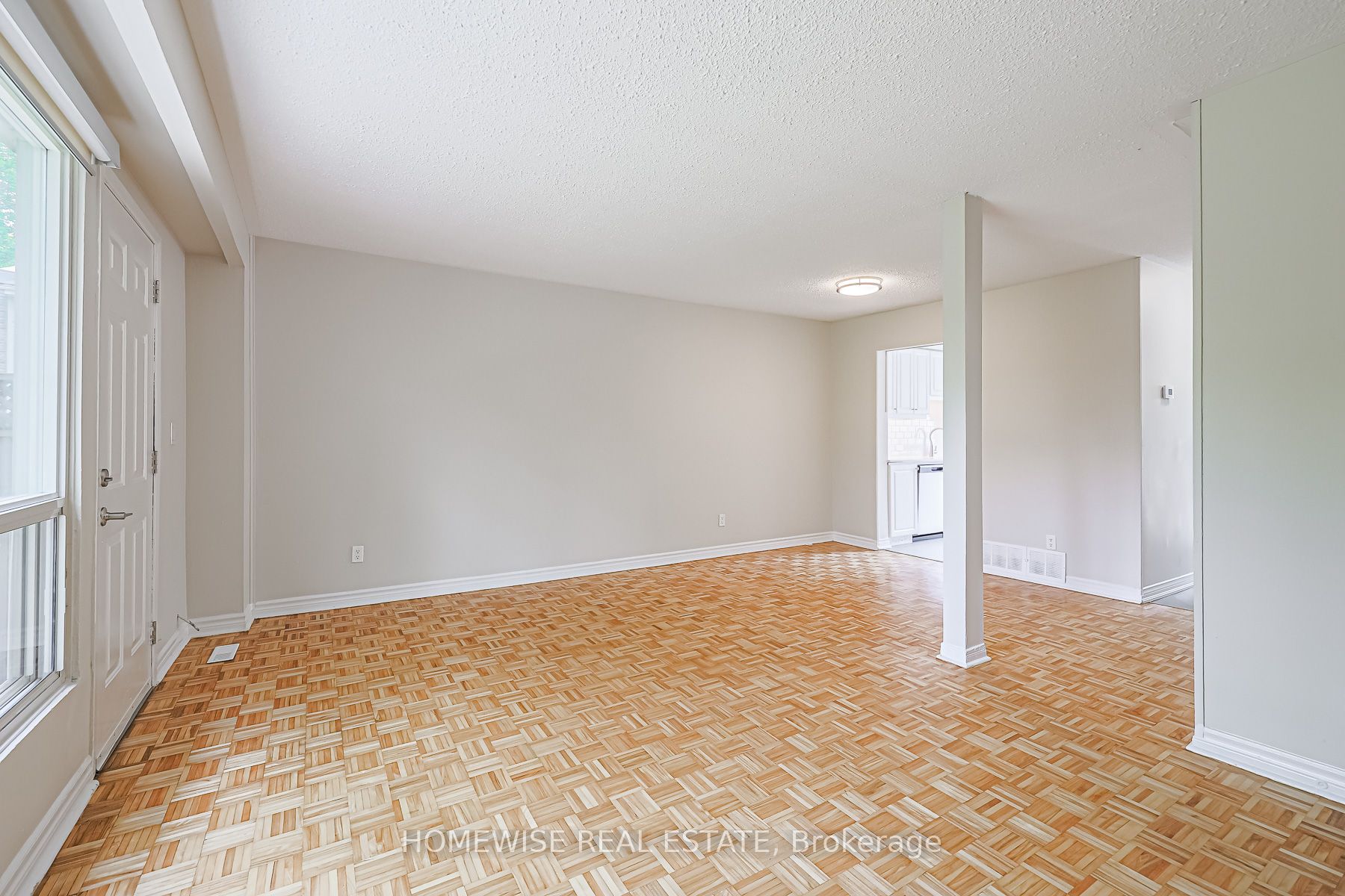 560 Waverly Street N 25, Oshawa, ON L1J 5Y4 photo 5