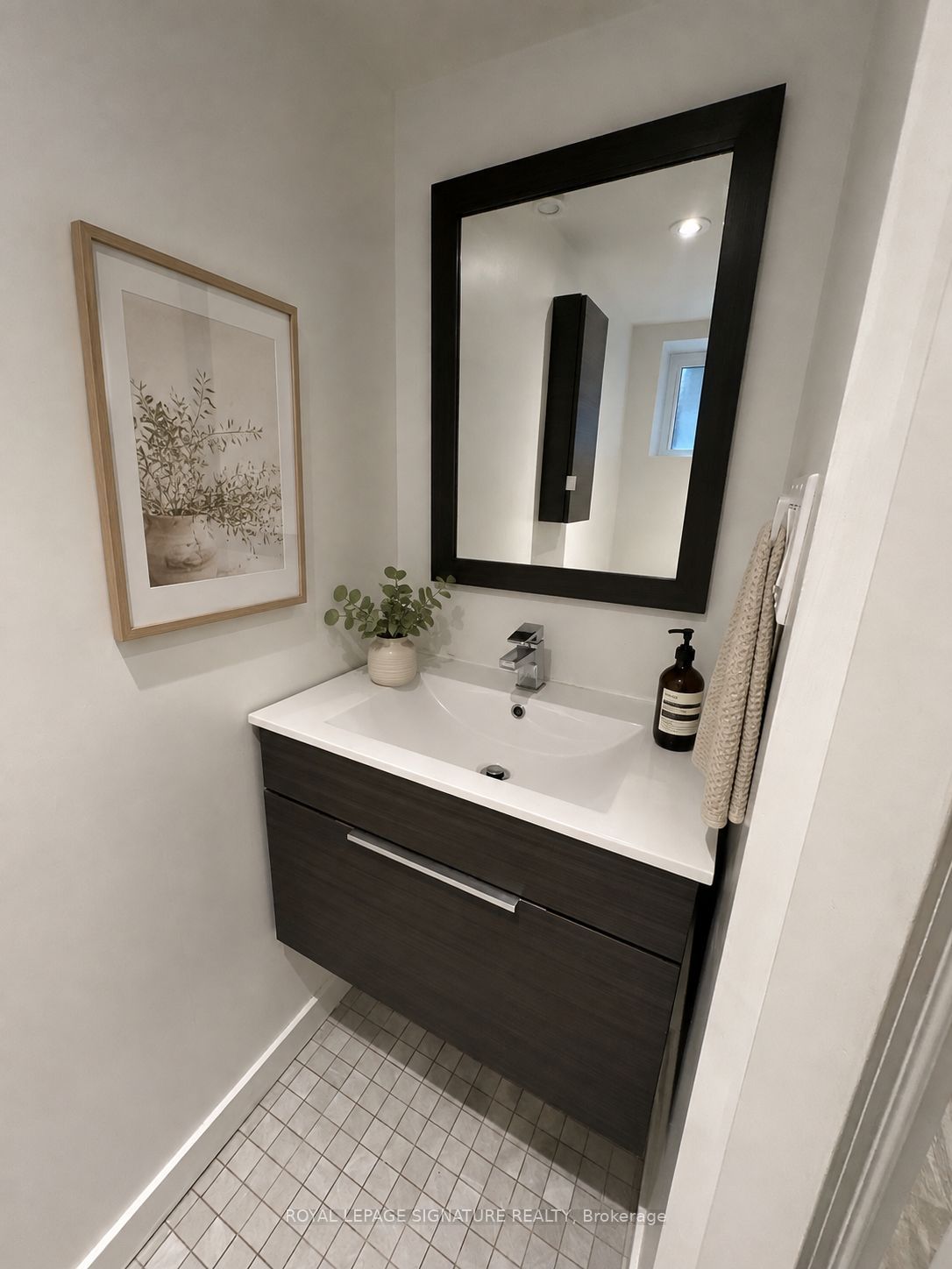 22 Curzon Street Lower, Toronto, ON M4M 3B4 photo 5