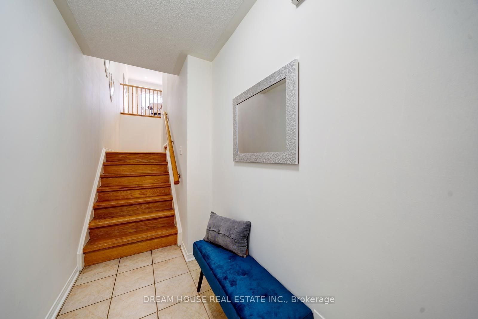 68 Mcgonigal Lane, Ajax, ON L1T 4G9 photo 3