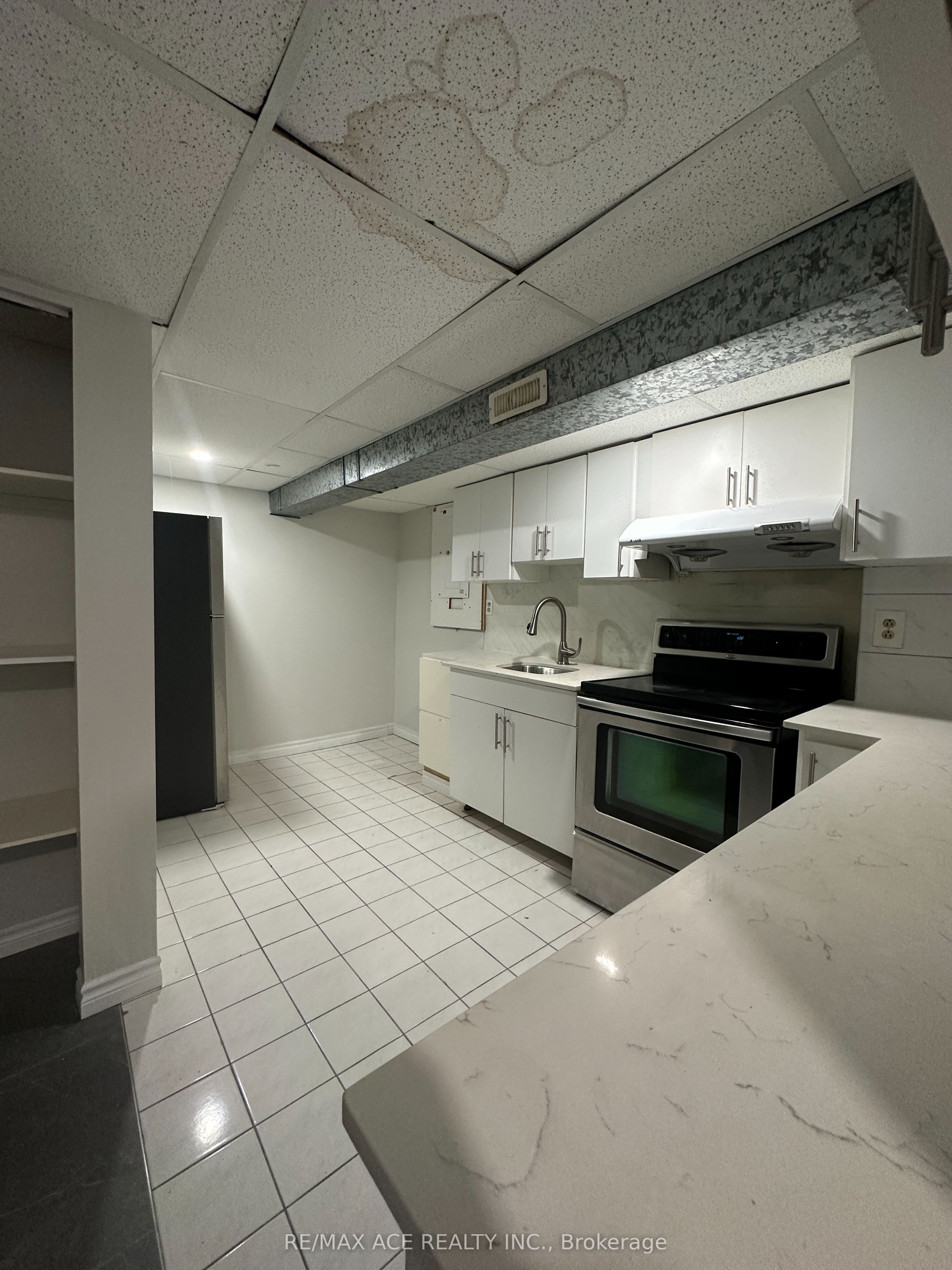 23 Gemshaw Crescent Bsmt, Toronto, ON M1B 1L3 photo 4