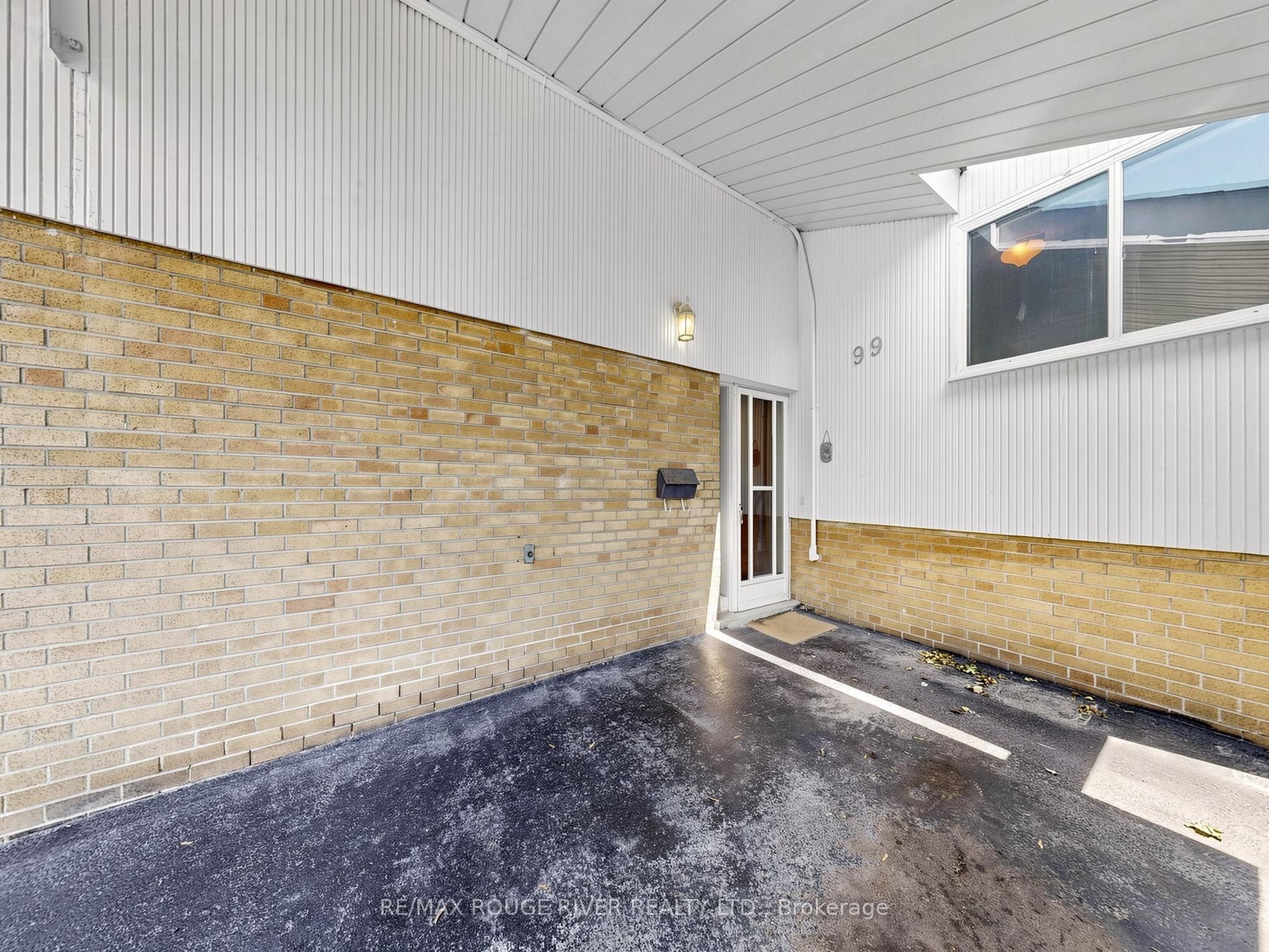 99 Oakley Boulevard, Toronto, ON M1P 3P8 photo 4