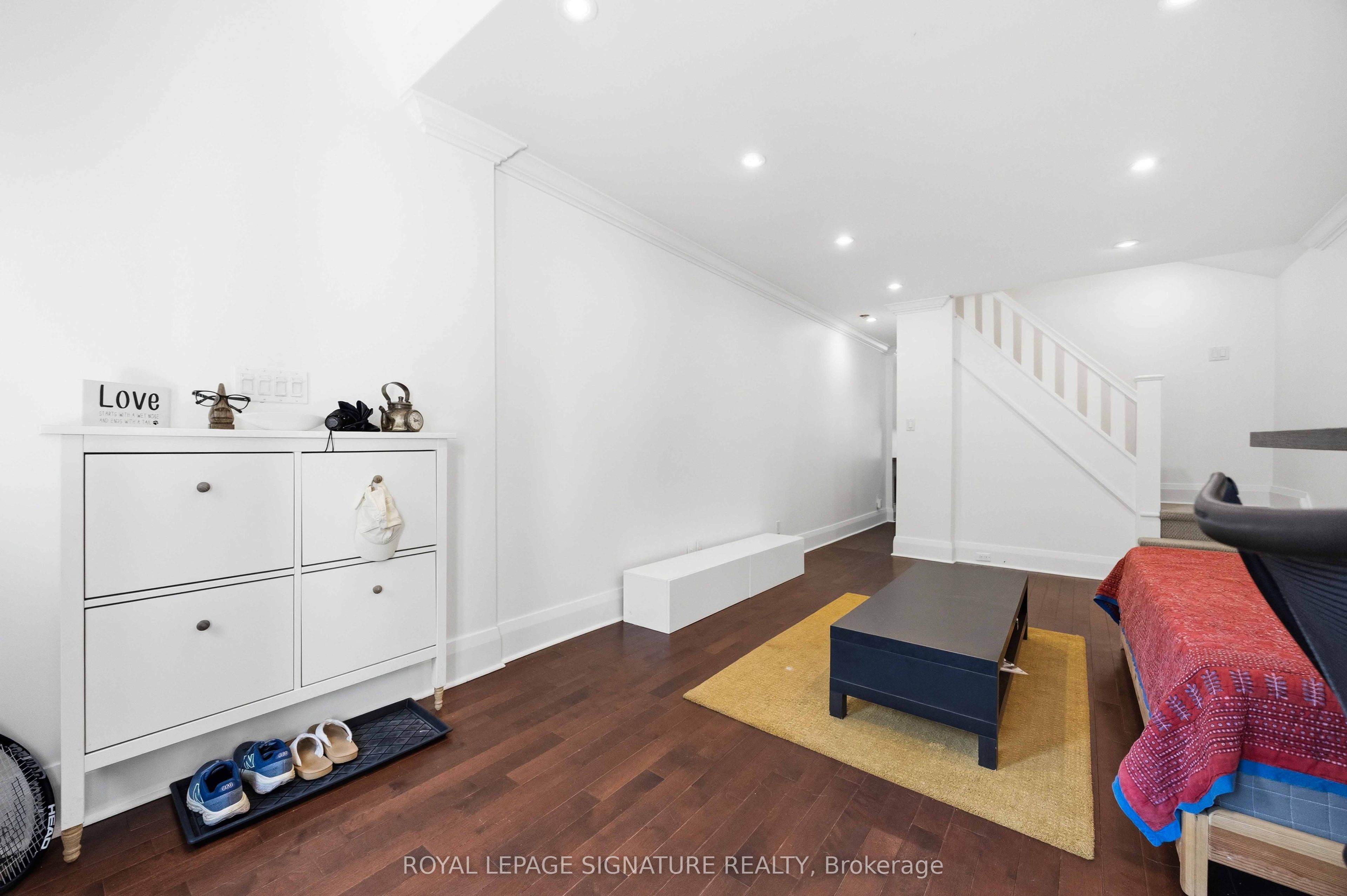 150 Elmer Avenue, Toronto, ON M4L 3S1 photo 5