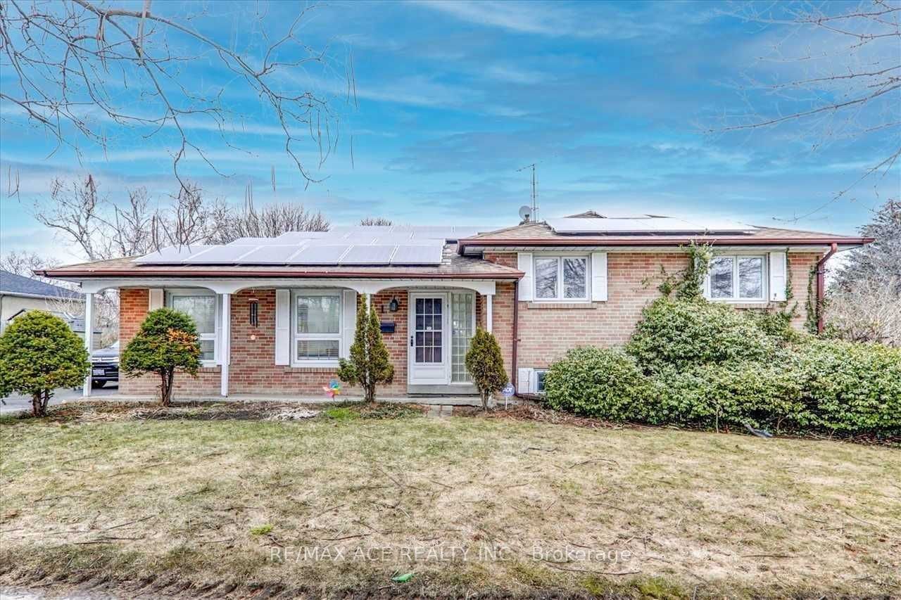 1 Wagner Drive, Toronto, ON M1E 2Z4