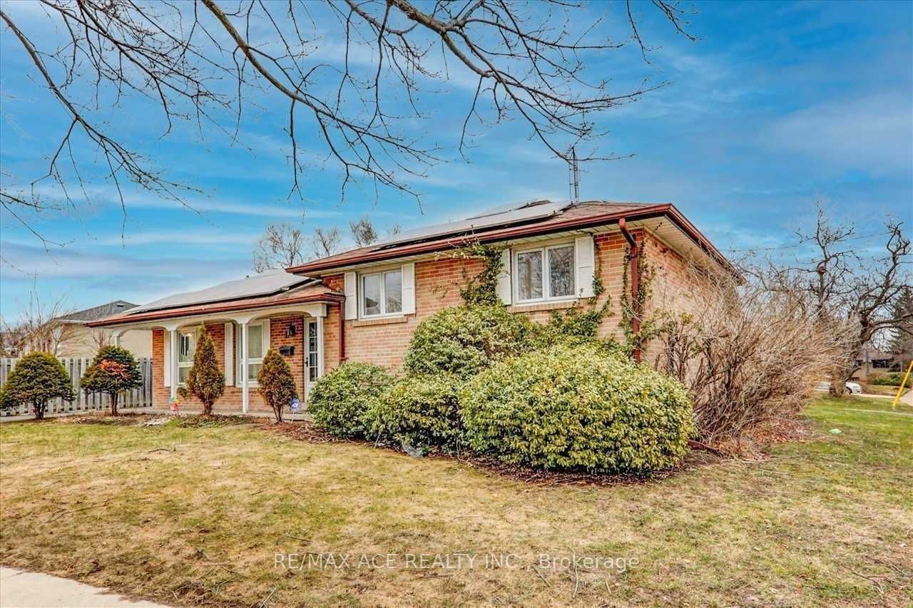 1 Wagner Drive, Toronto, ON M1E 2Z4 photo 3