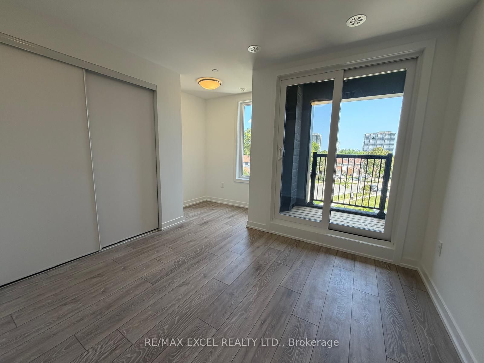 30 Calamint Lane 37, Toronto, ON M1W 2H1