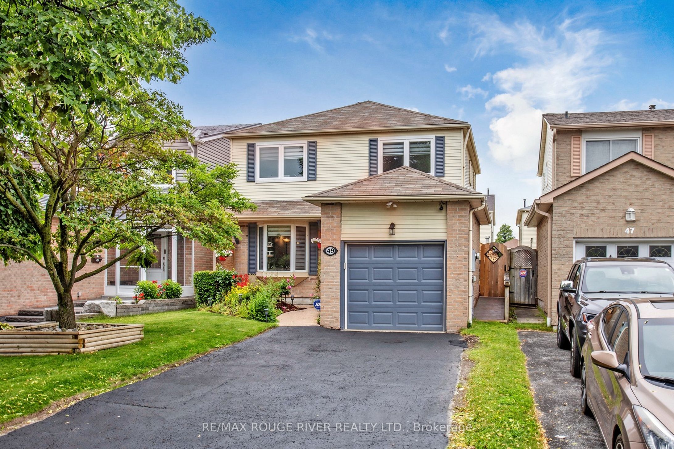 49 Gilmour Drive, Ajax, ON L1S 5J4 photo 2