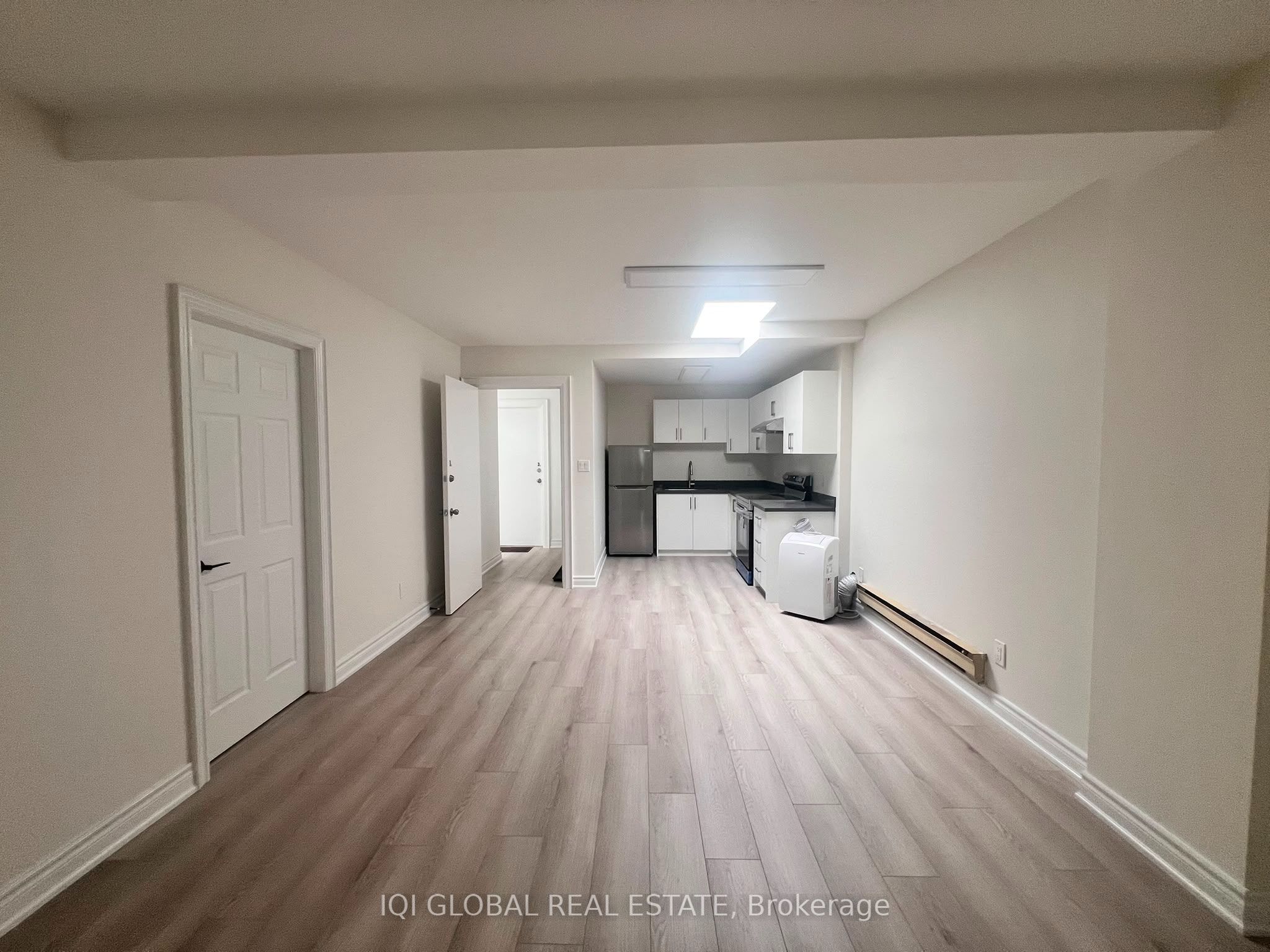 358 Danforth Avenue 3B, Toronto, ON M4K 1N8 photo 2