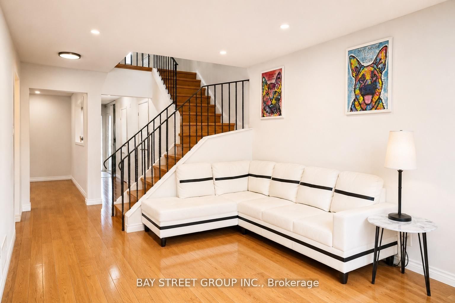 82 Radwell Crescent, Toronto, ON M1V 2J5 photo 2