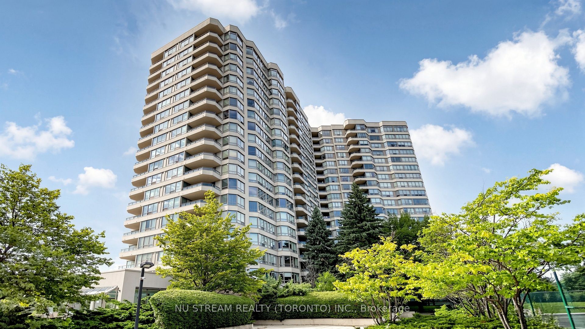 175 Bamburgh Circle #1105, Toronto, ON M1W 3X8