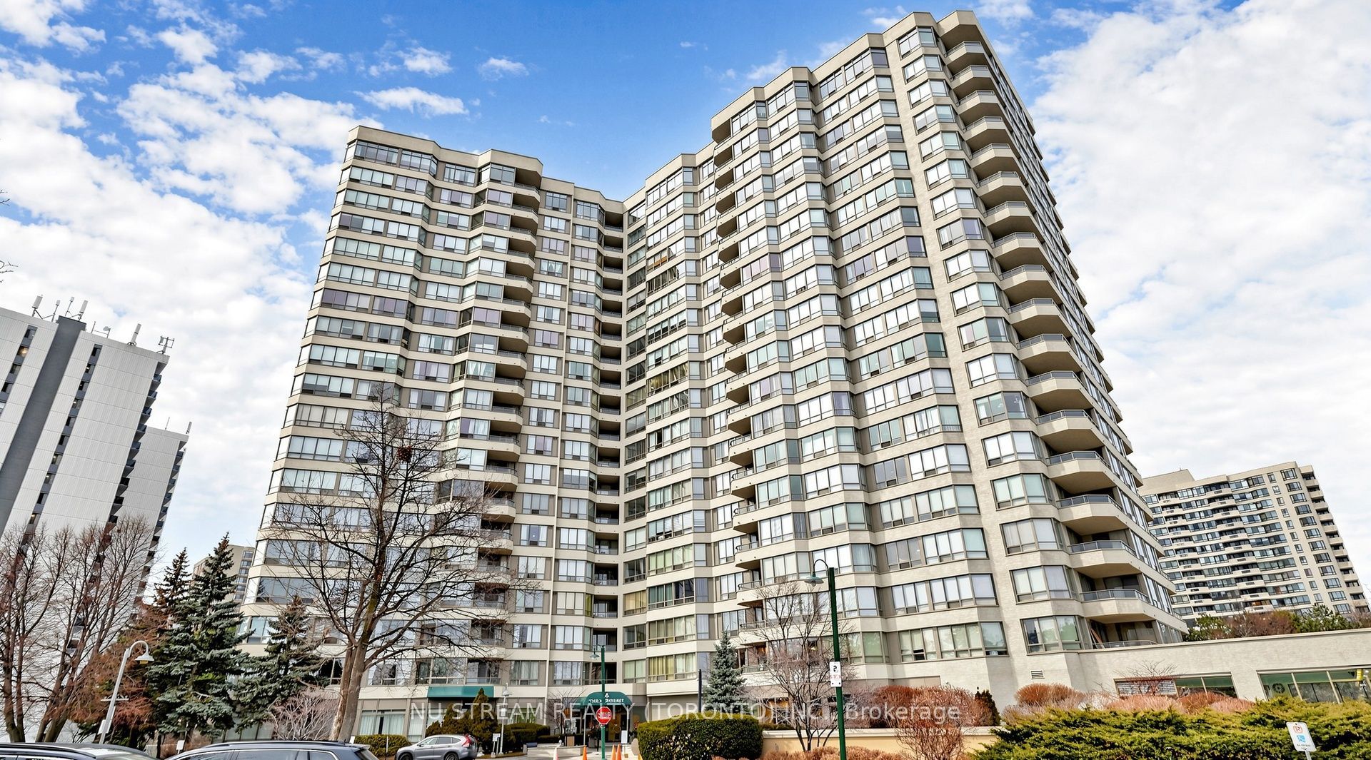 175 Bamburgh Circle #1105, Toronto, ON M1W 3X8 photo 3
