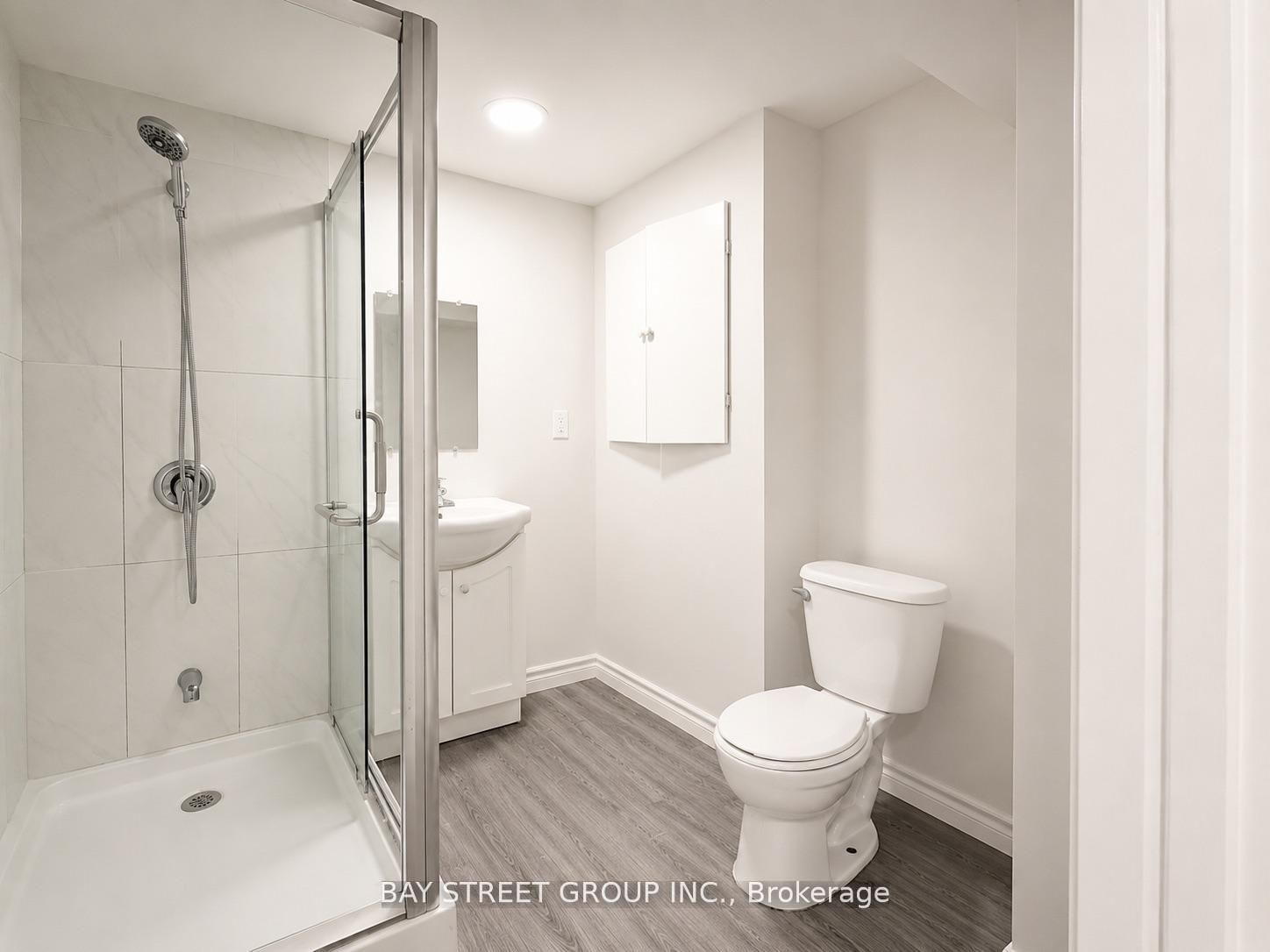 82 Radwell Cres Crescent, Toronto, ON M1V 2J5 photo 3