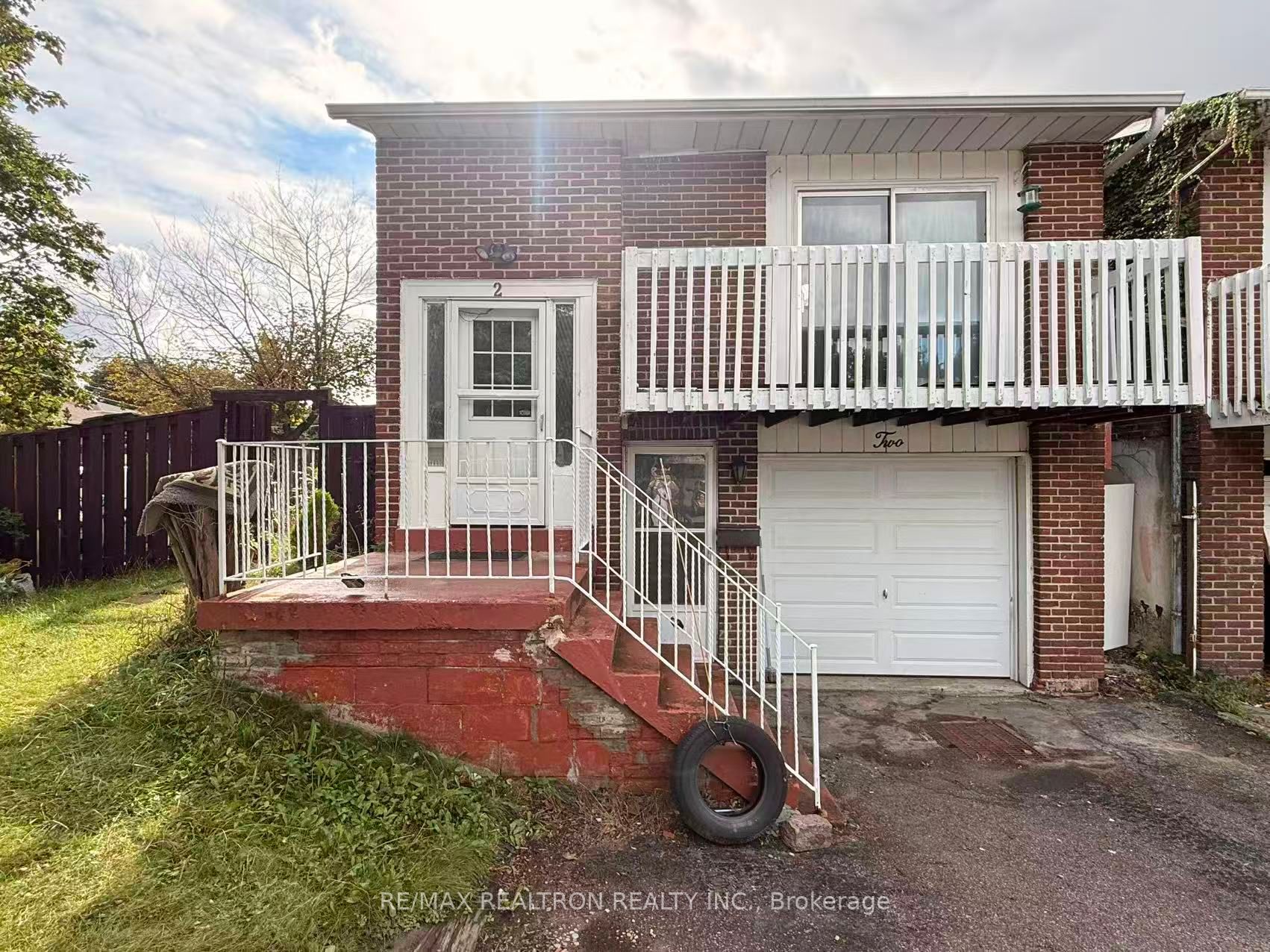 2 Plum Brook Crescent Upper, Toronto, ON M1S 3Z8