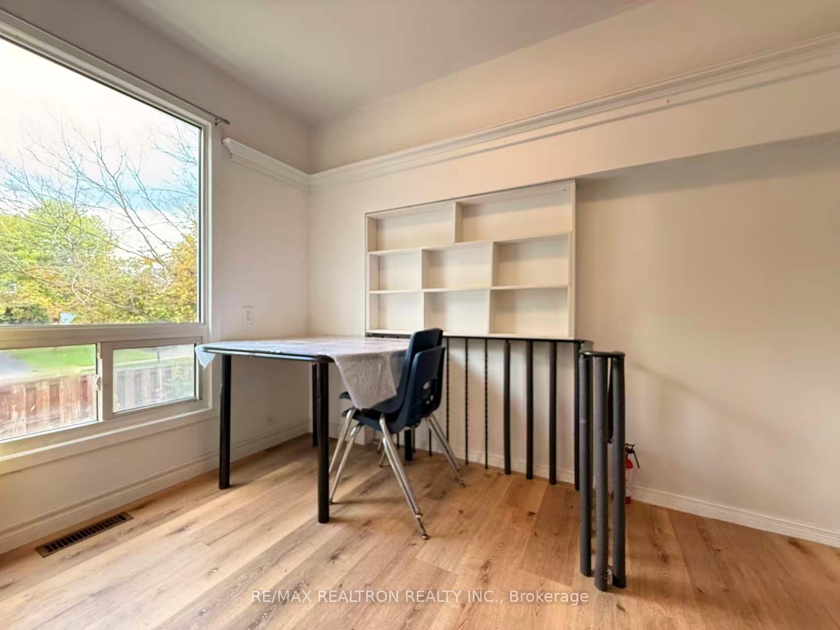 2 Plum Brook Crescent Upper, Toronto, ON M1S 3Z8 photo 5