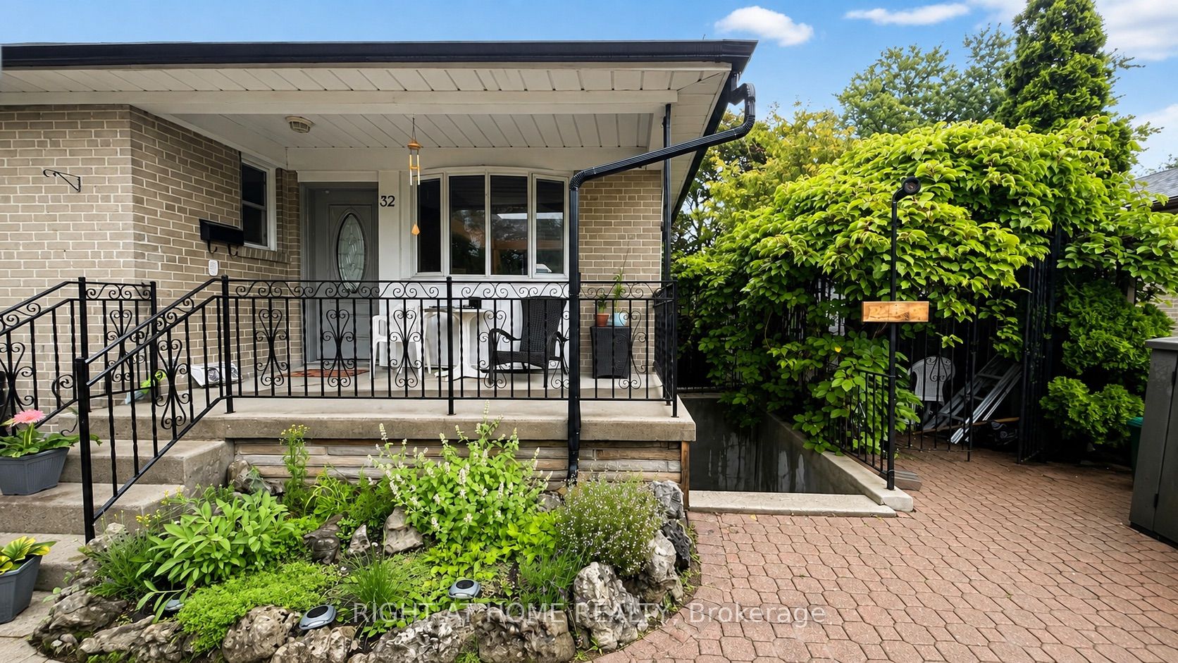 32 Throncroft Crescent Basement, Ajax, ON L1S 2S2