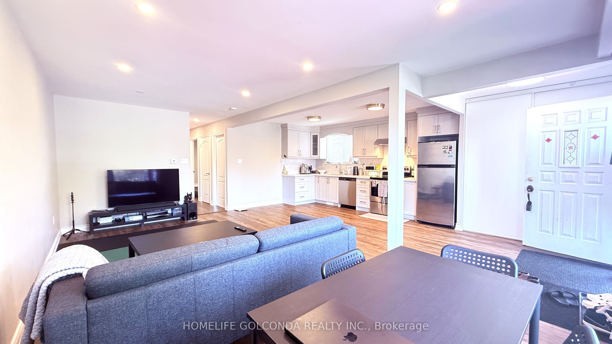 30 Heatherside Main Fl Drive, Toronto, ON M1W 1T7 photo 2