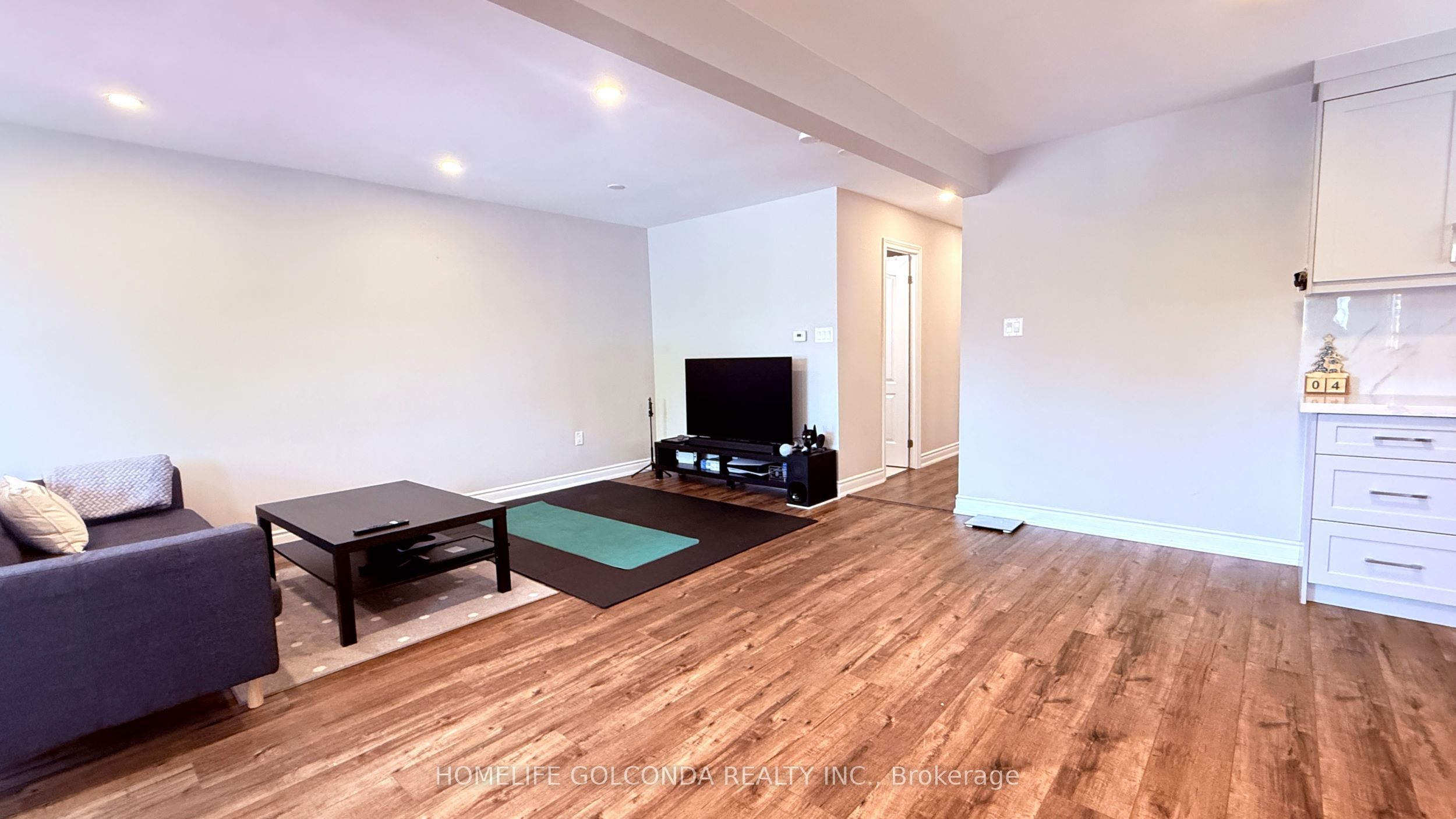 30 Heatherside Main Fl Drive, Toronto, ON M1W 1T7 photo 4