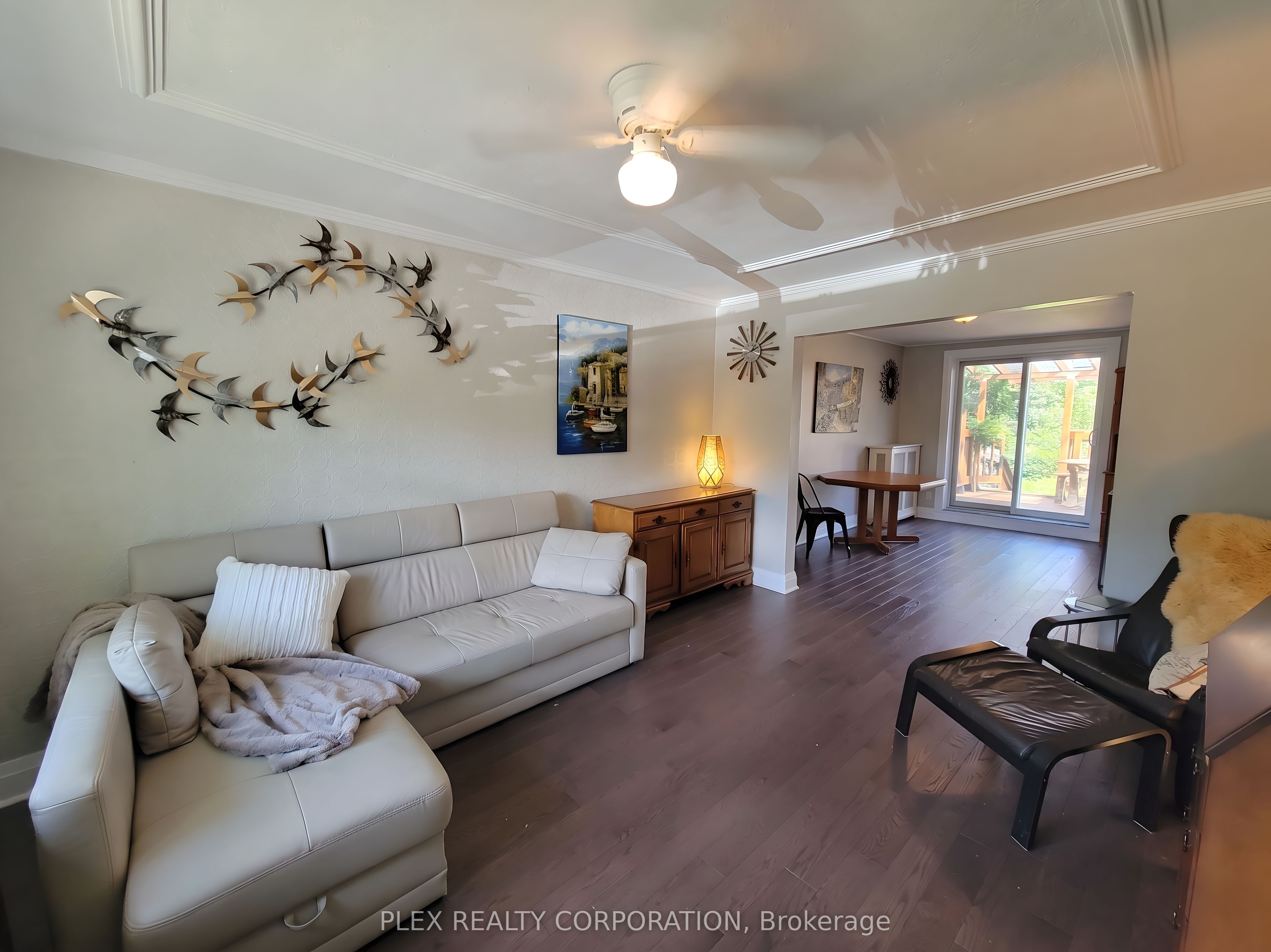 357 Victoria Park Avenue, Toronto, ON M4E 3S9 photo 2