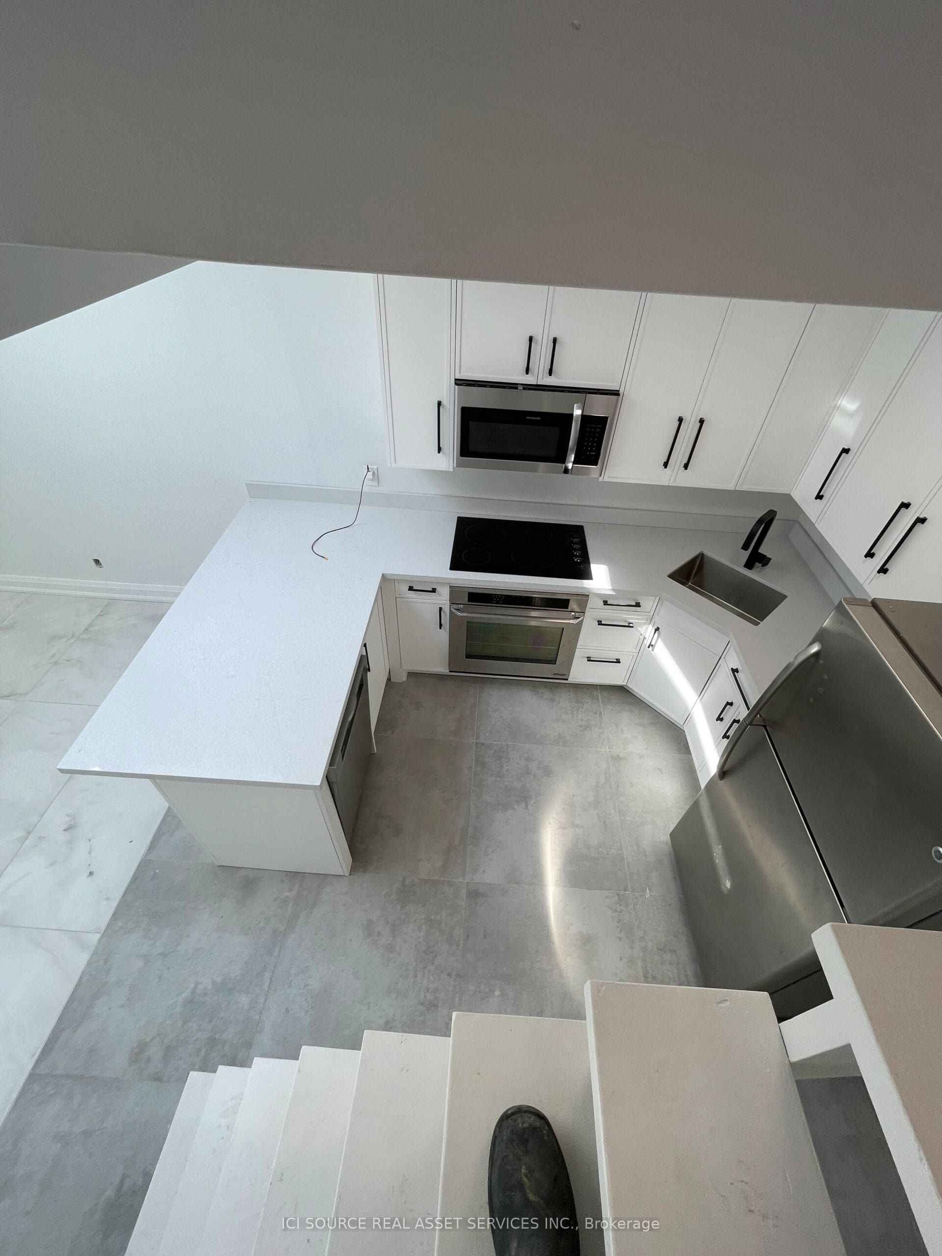 754 Queen Street E 3, Toronto, ON M4M 1H4 photo 5