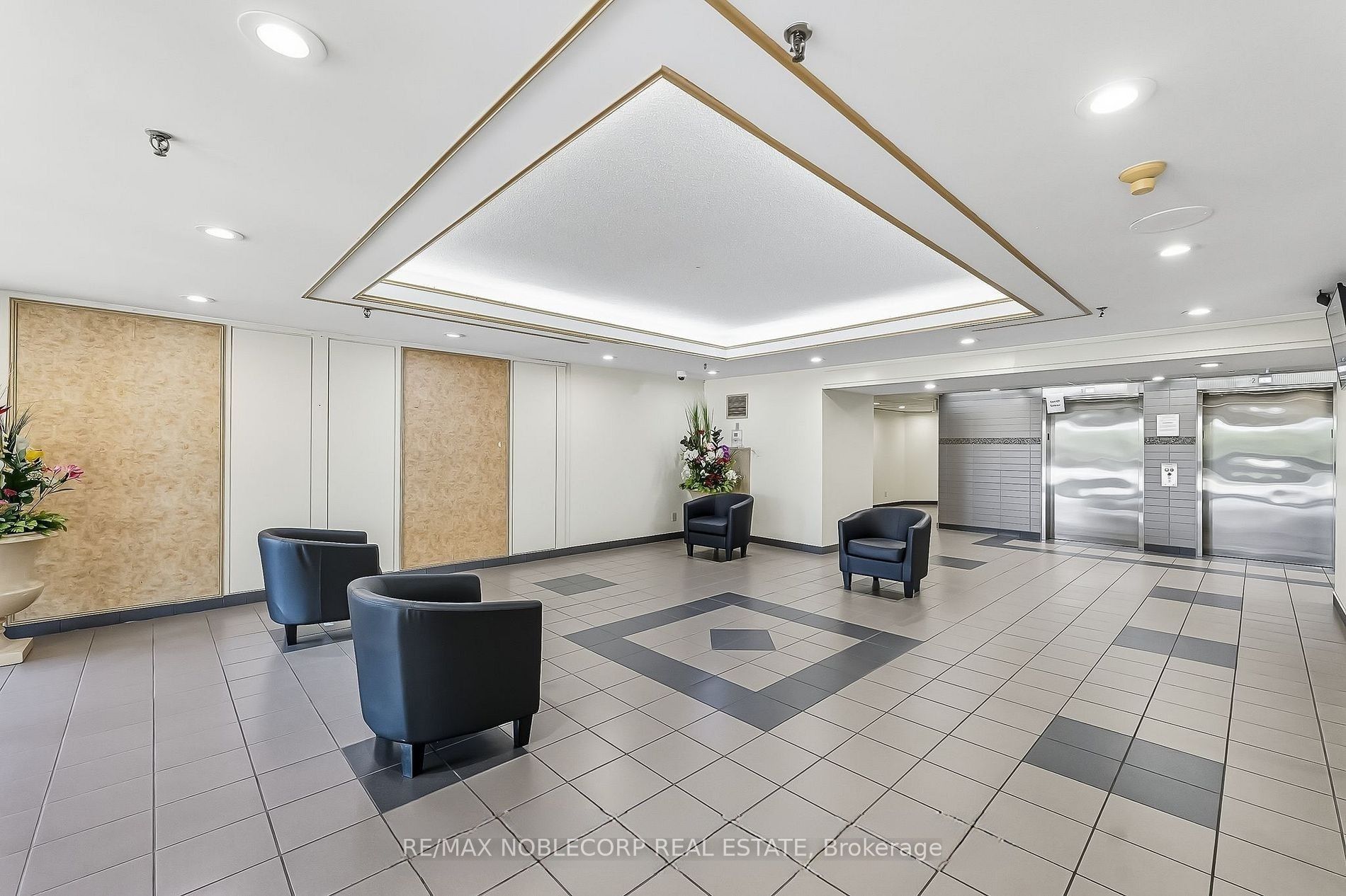 400 Mclevin Avenue 1603, Toronto, ON M1B 5J4 photo 5