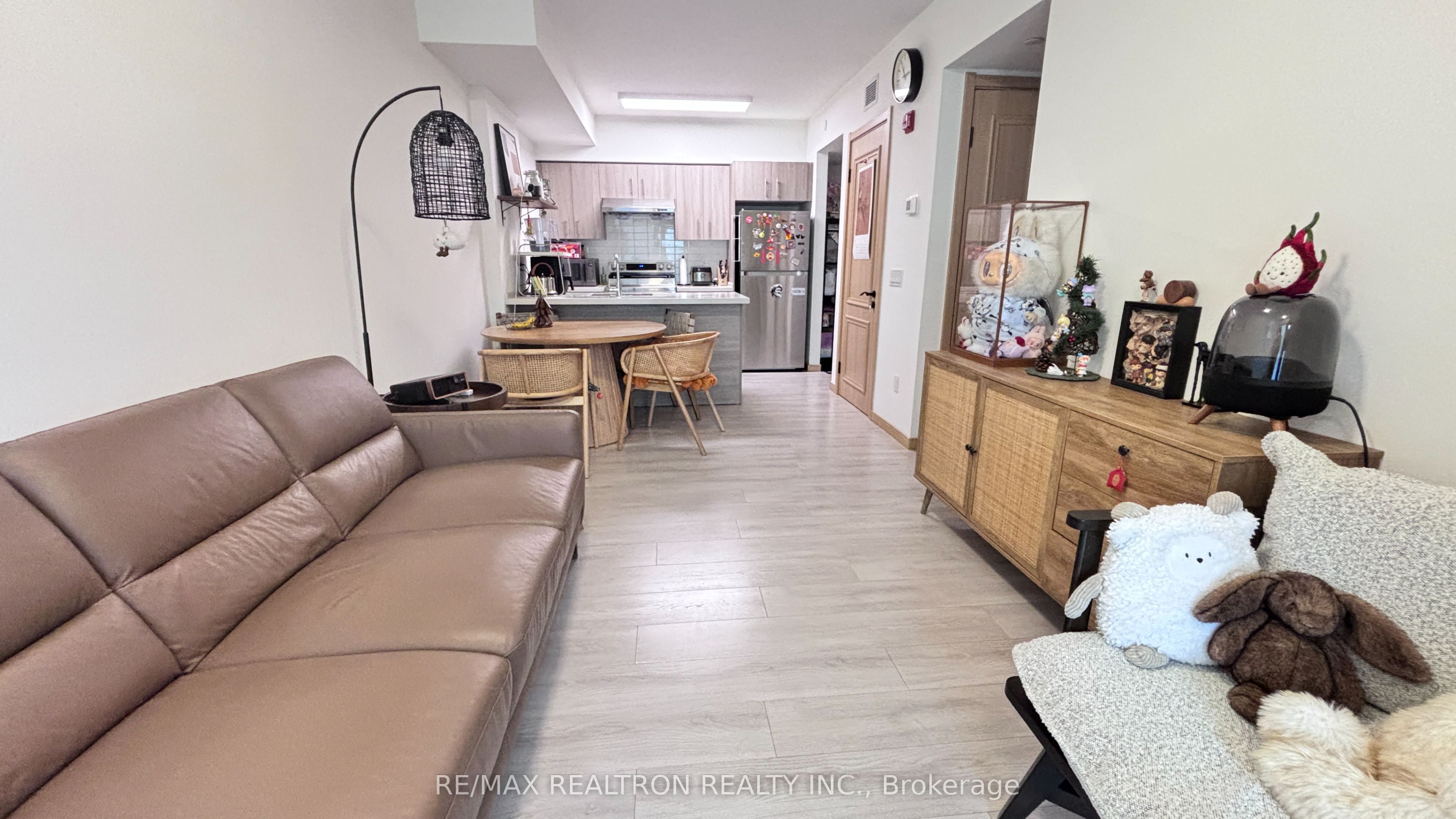 50 Morecambe Gate B102, Toronto, ON M1W 2N6 photo 2