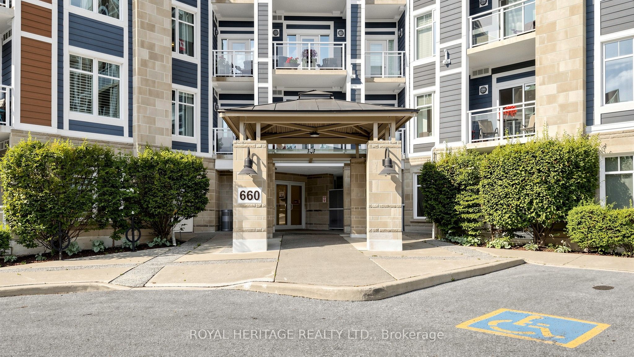 660 Gordon Street 215, Whitby, ON L1N 0L1