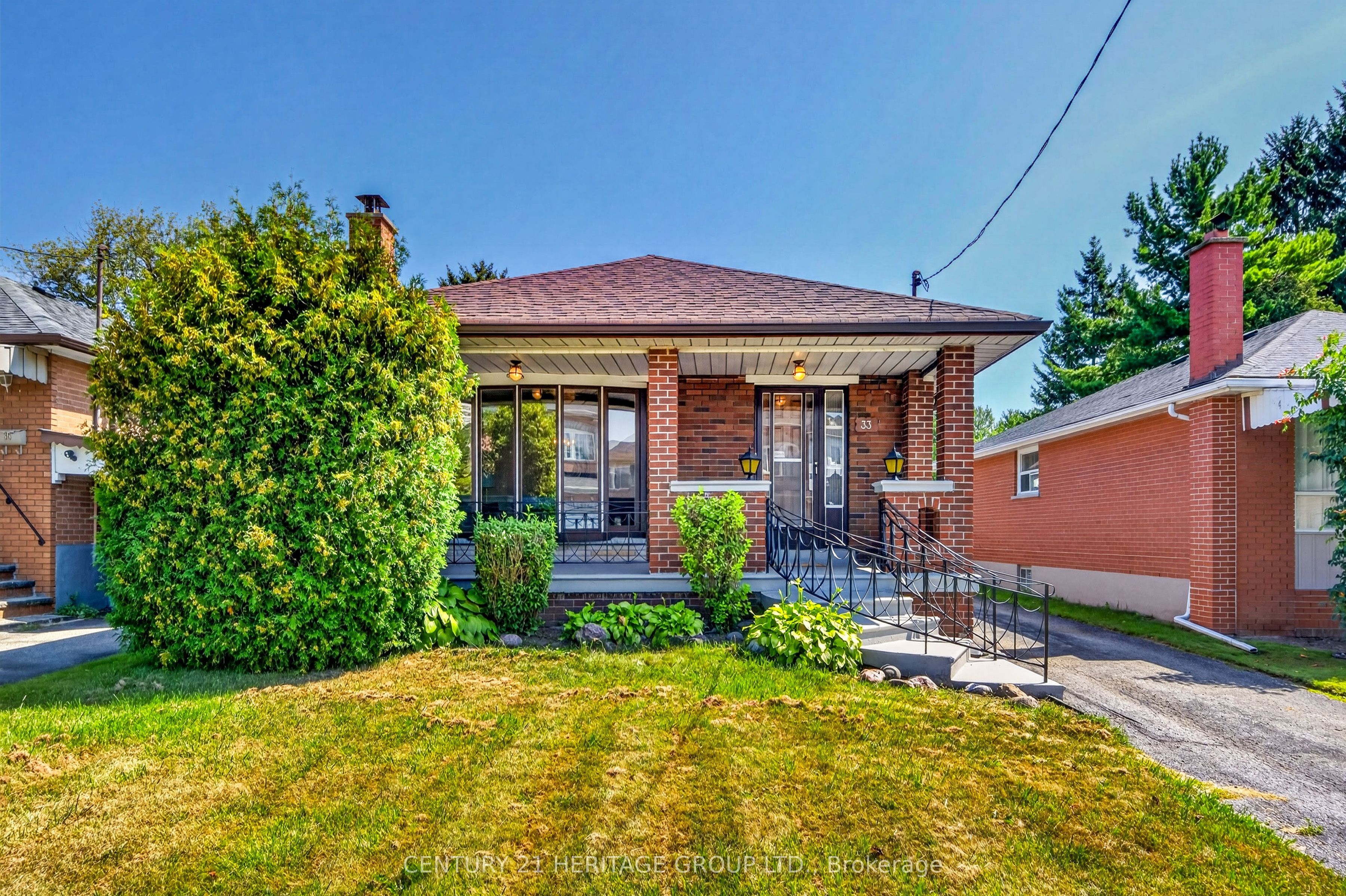33 Jeanette Street, Toronto, ON M1M 3G3 photo 2