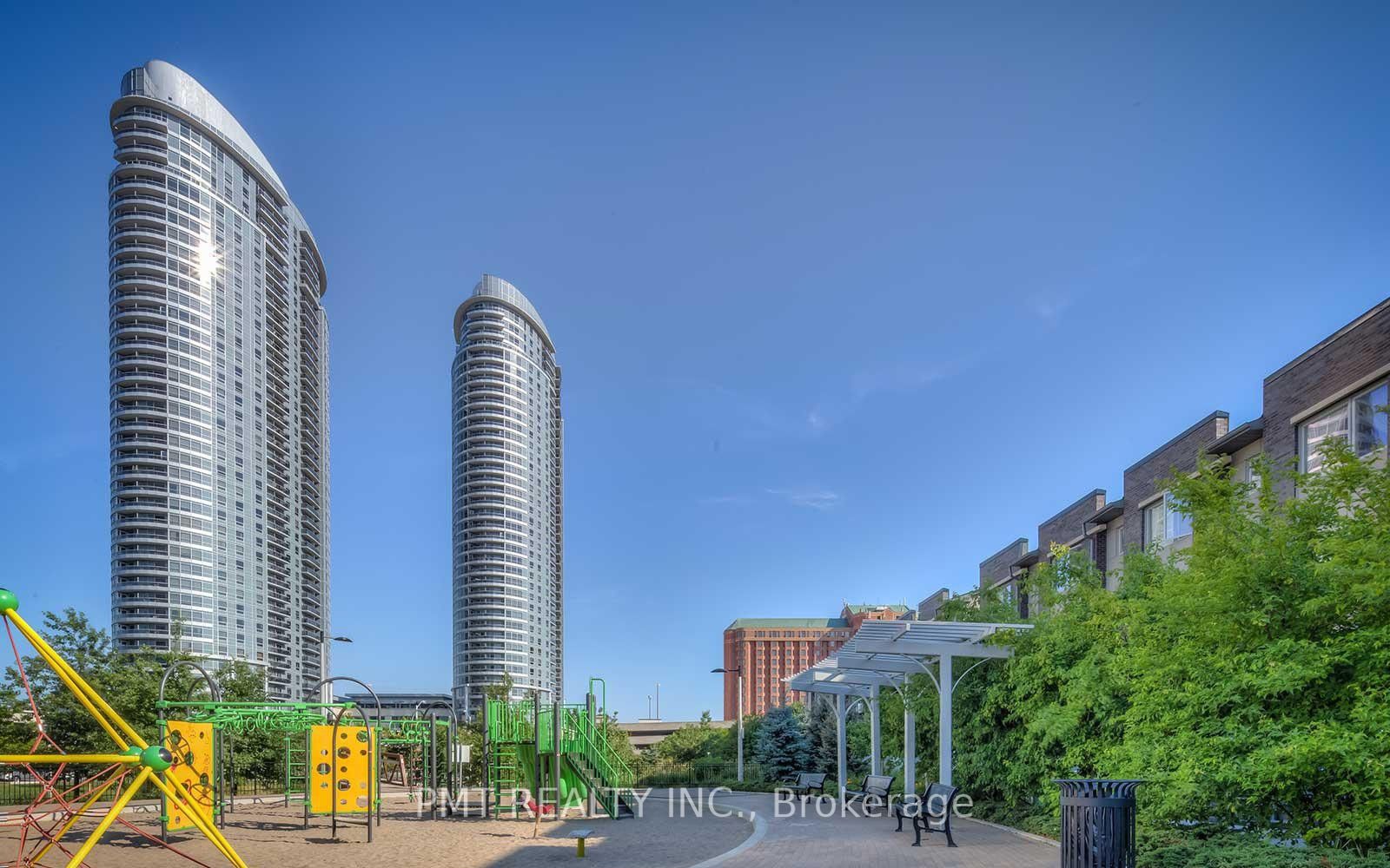 125 Village Green Square 309, Toronto, ON M1S 0G3