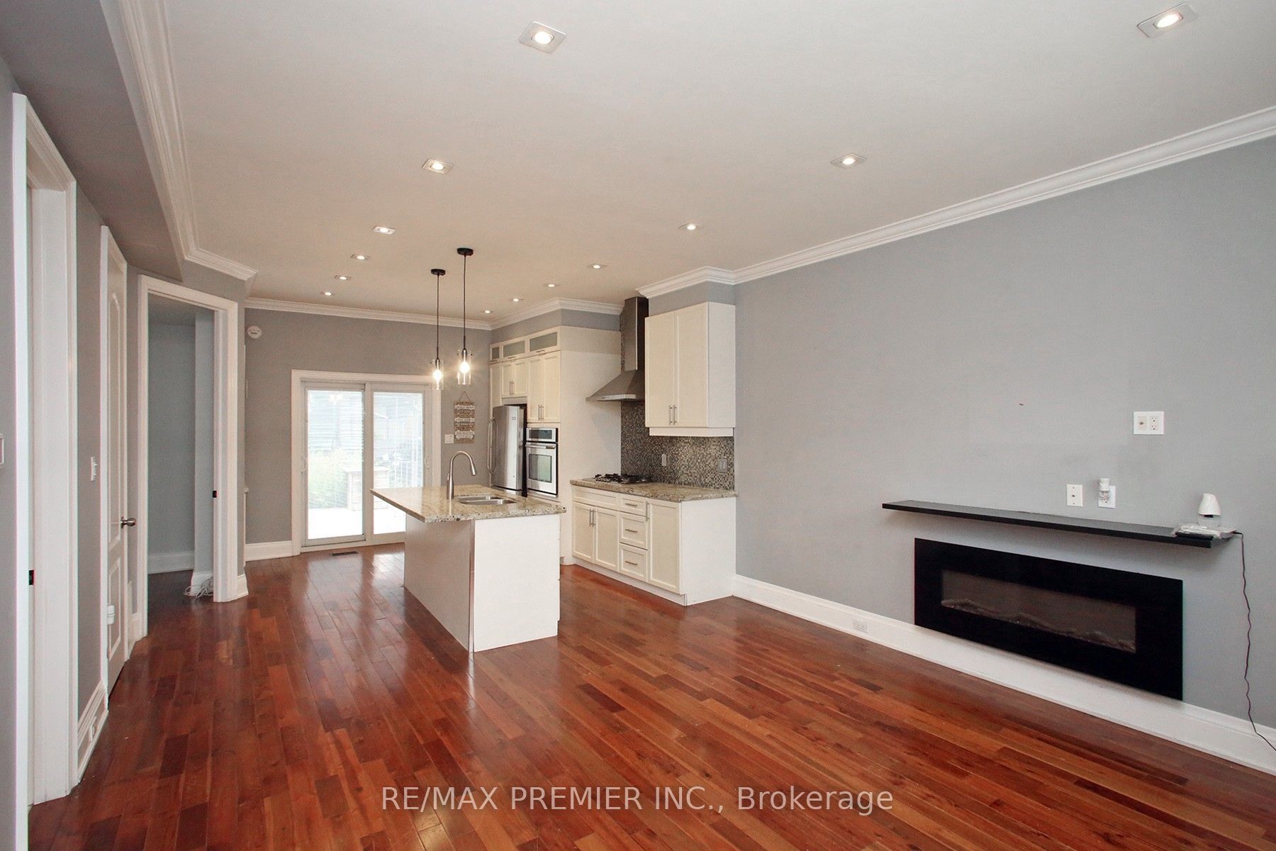 226 Ritson Road S, Oshawa, ON L1H 5H7 photo 4