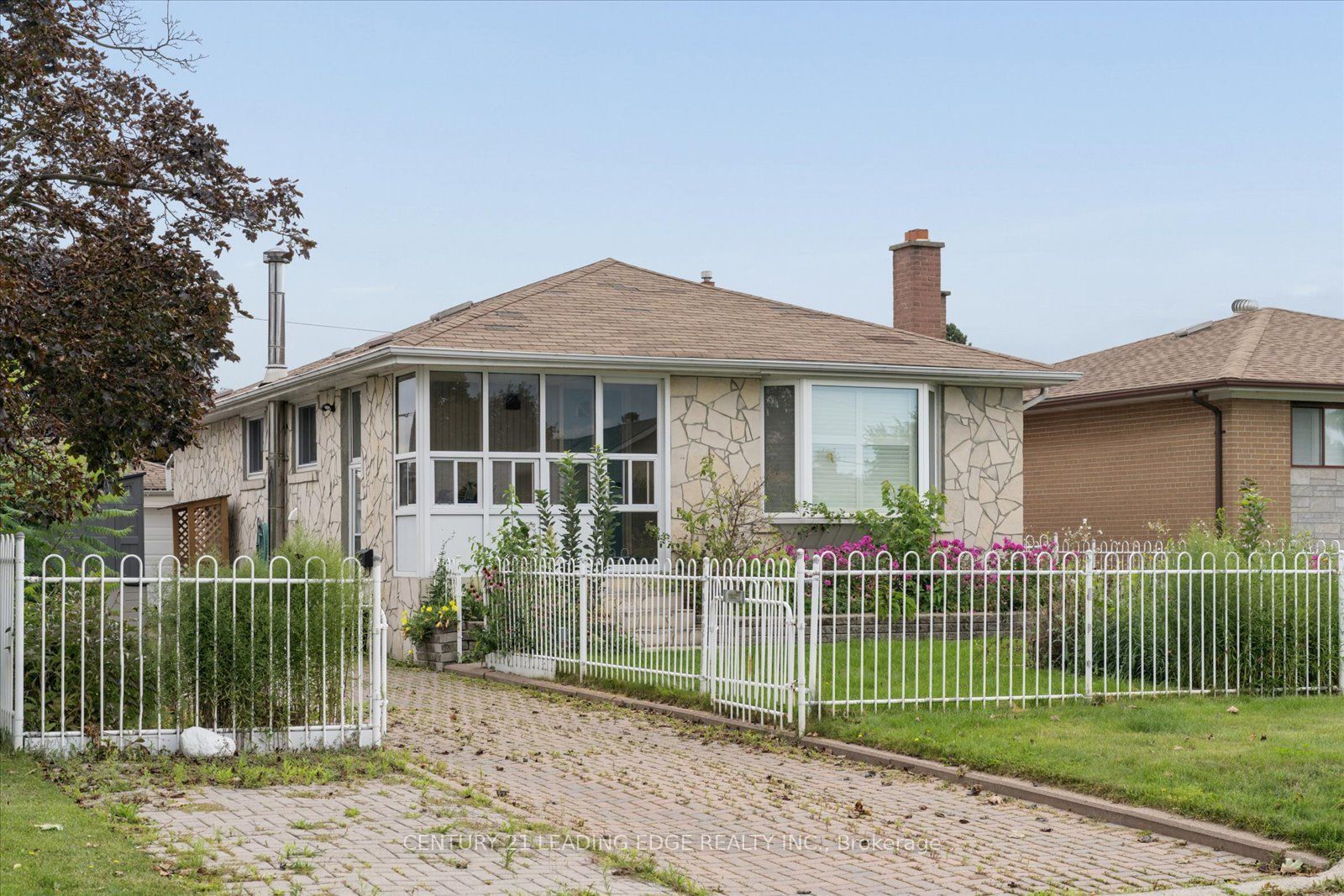 883 Antonio Street Basement, Pickering, ON L1W 1T4