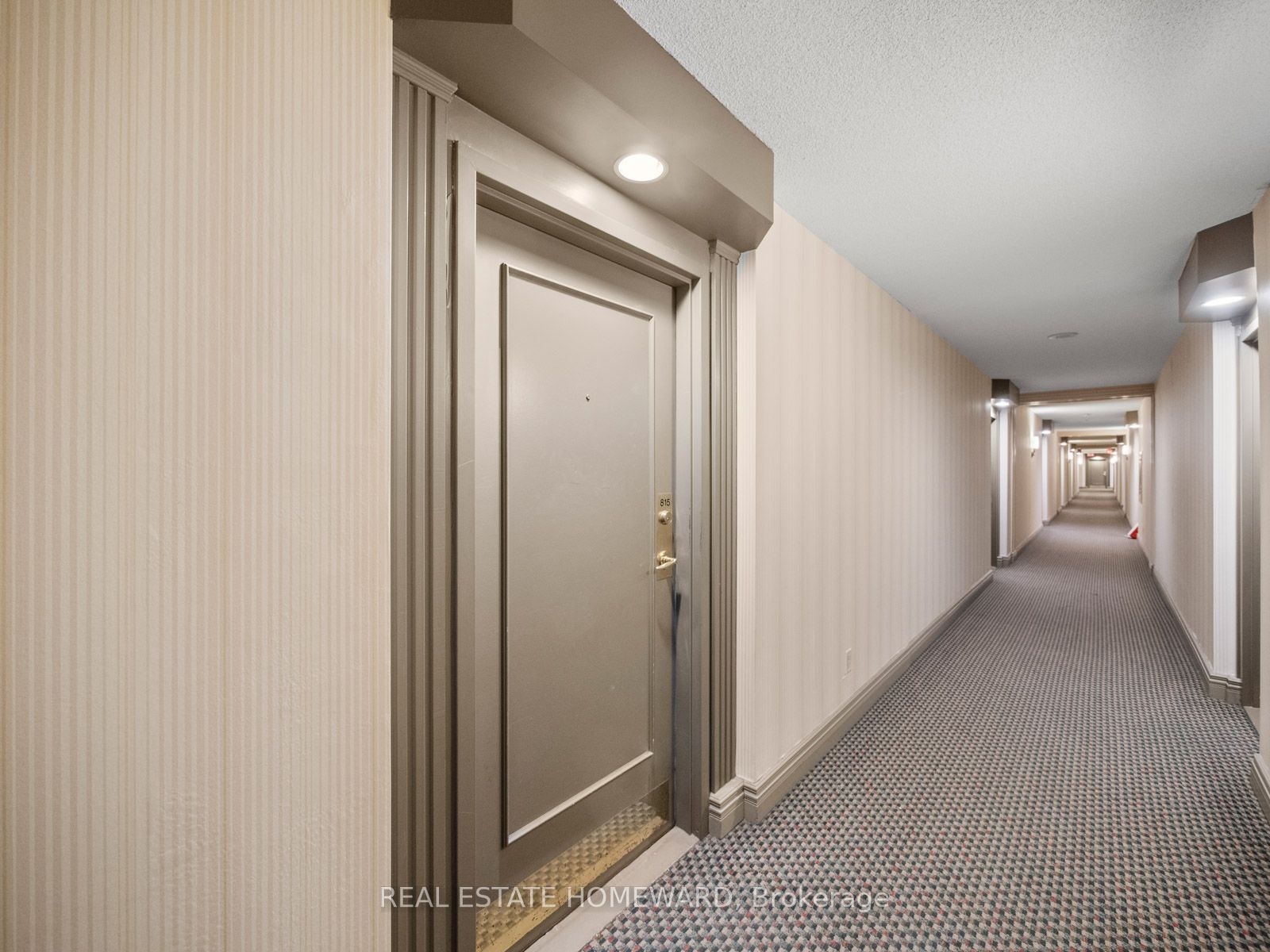 1091 Kingston Road 815, Toronto, ON M1N 4E5 photo 3
