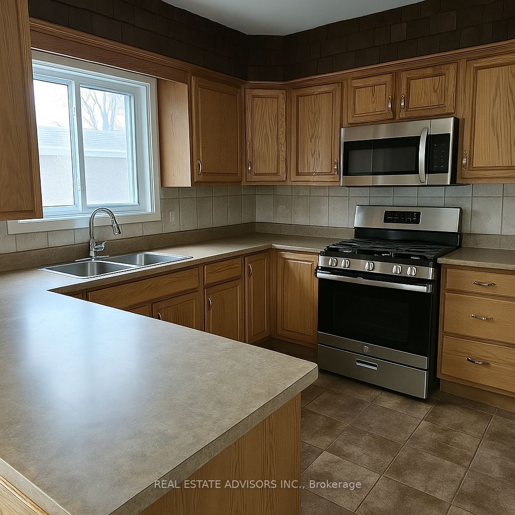 87 Euclid Avenue, Toronto, ON M1C 1J8 photo 3