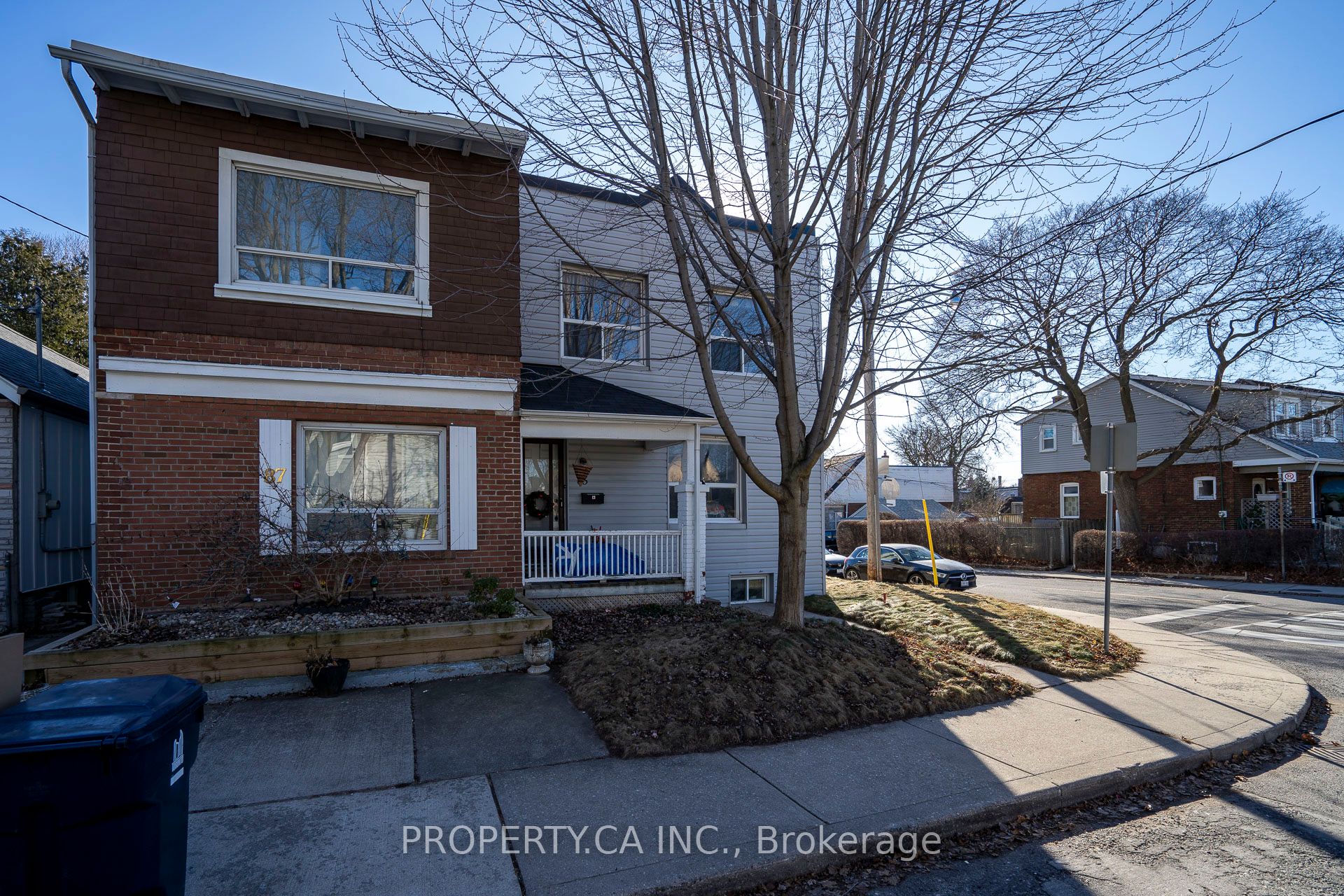 133 Drayton Avenue, Toronto, ON M4C 3L8 photo 2