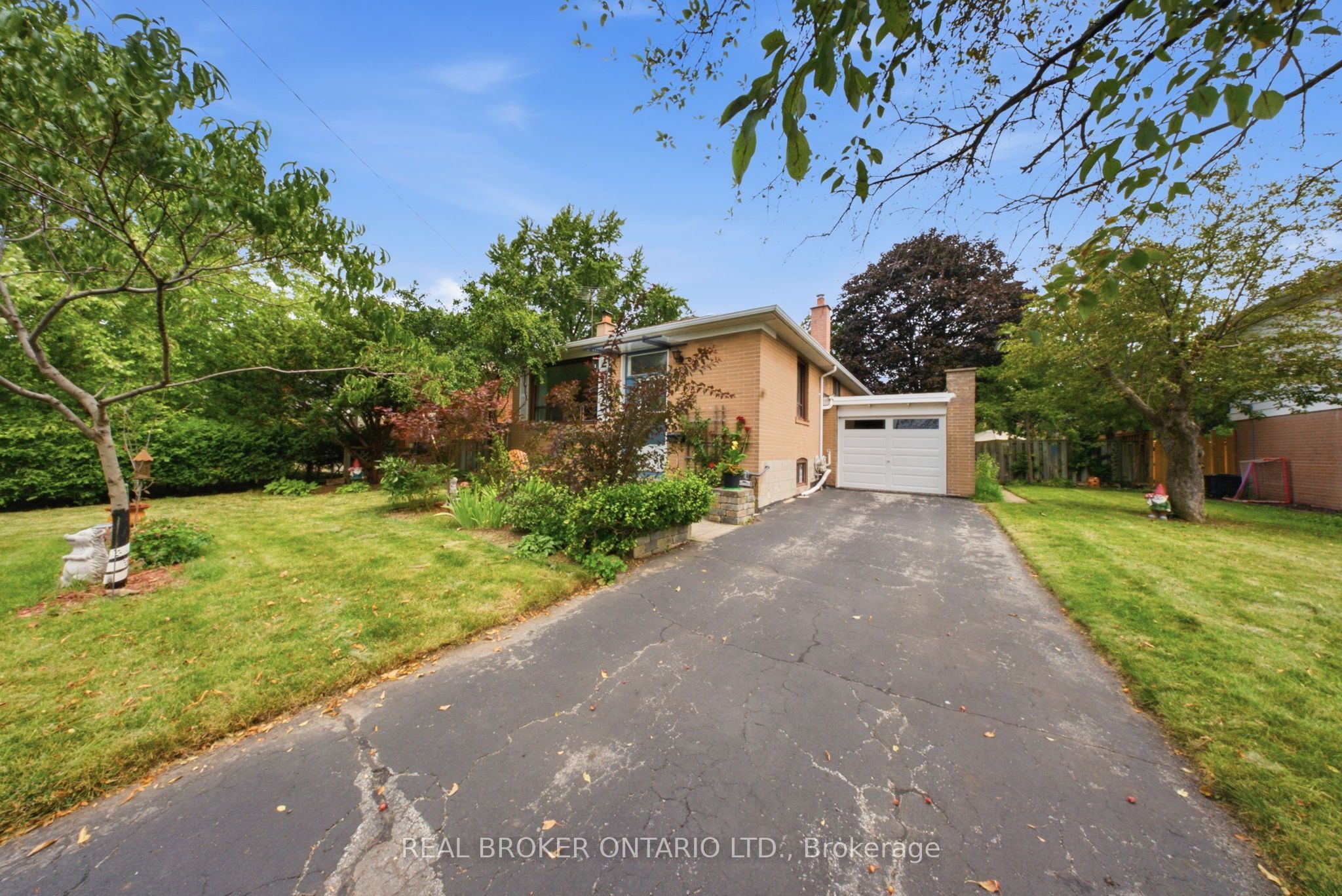 88 Cavehill Crescent, Toronto, ON M1R 4P9 photo 2