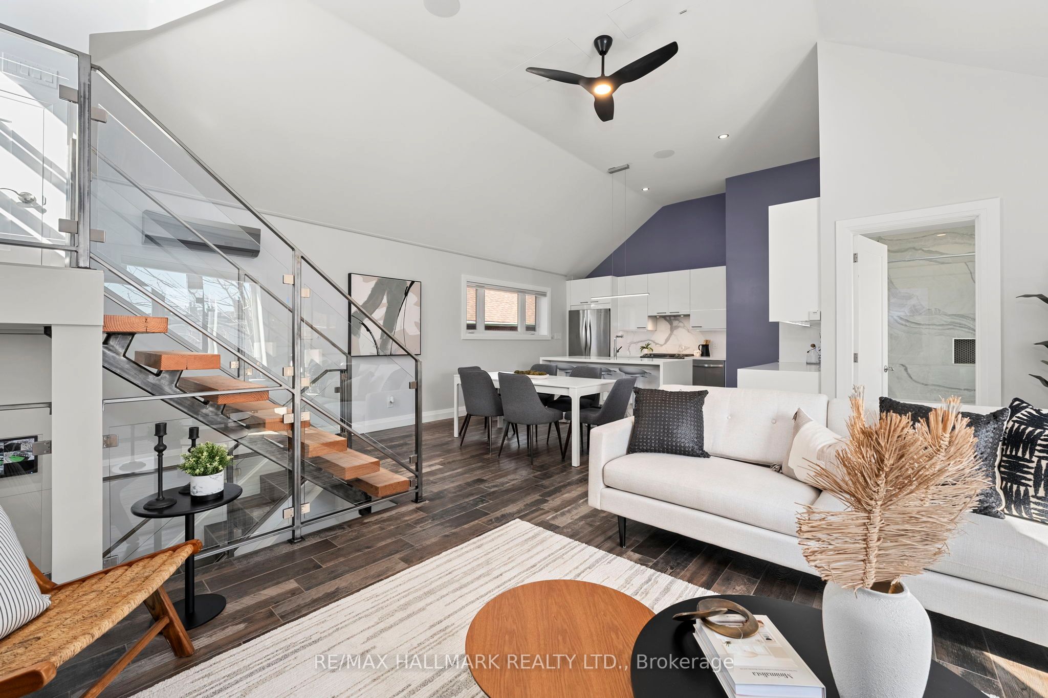 272 King Edward Avenue, Toronto, ON M4C 0A8